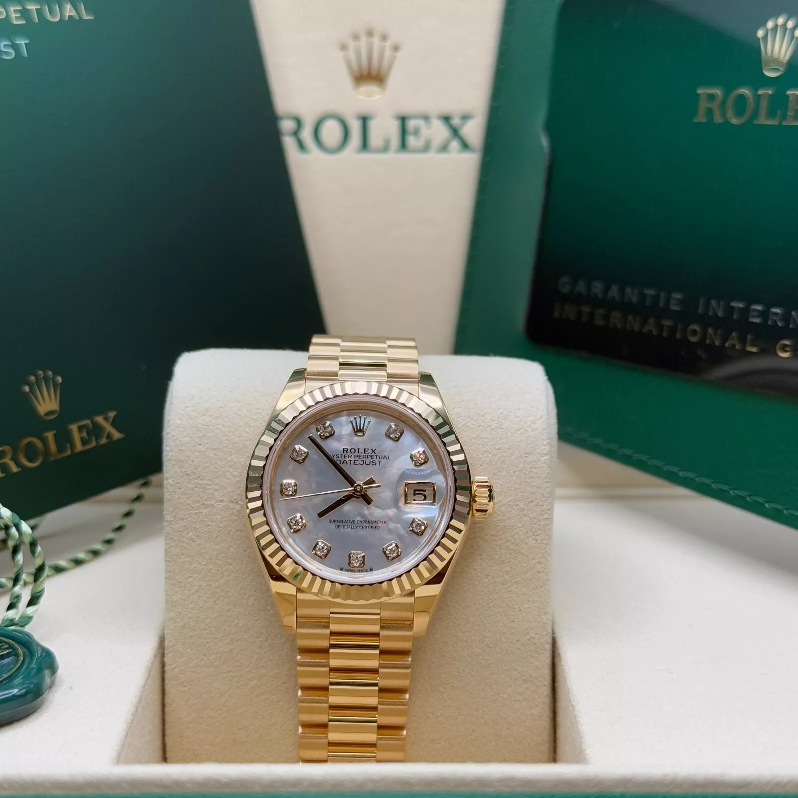RLX Lady-Datejust 28mm 279178 Mother-of-Pearl Diamonds Dial