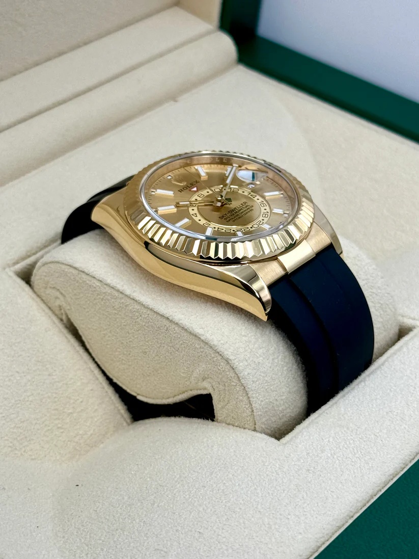 RLX  Sky-Dweller 42mm Yellow Gold Champagne Dial Oysterflex - 336238