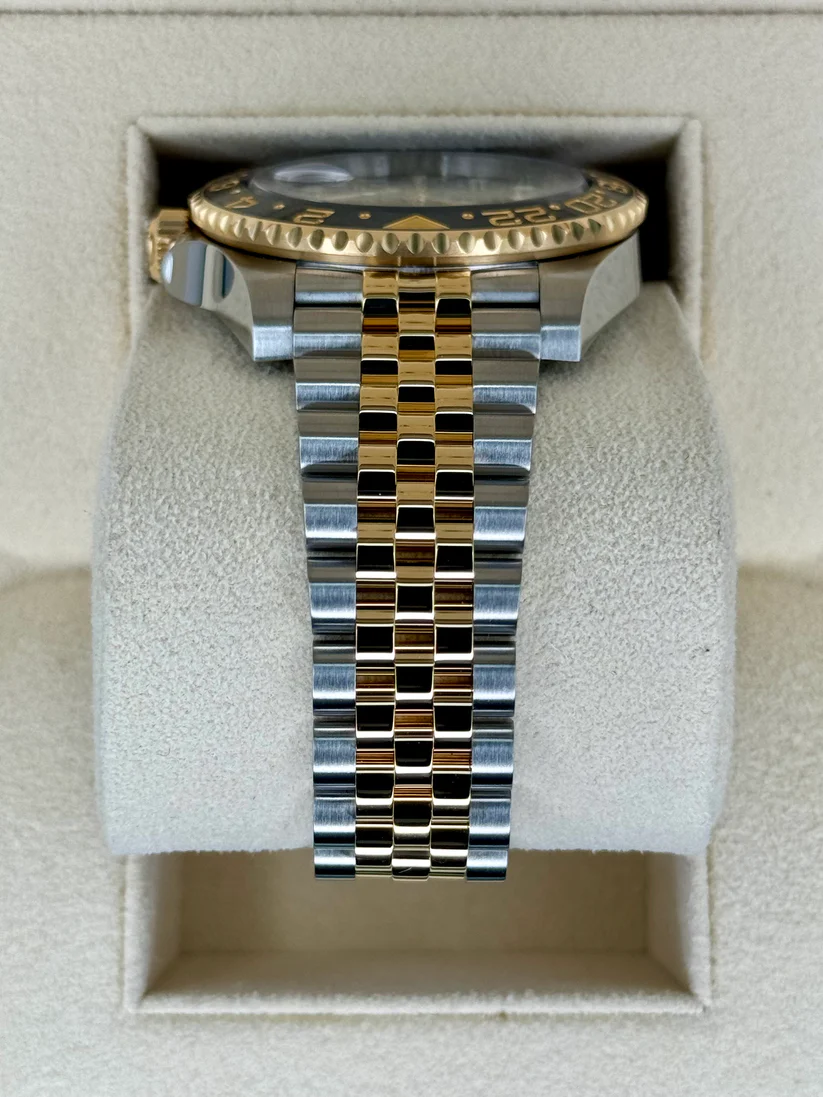 Rolex  GMT-Master II 126713GRNR 40mm