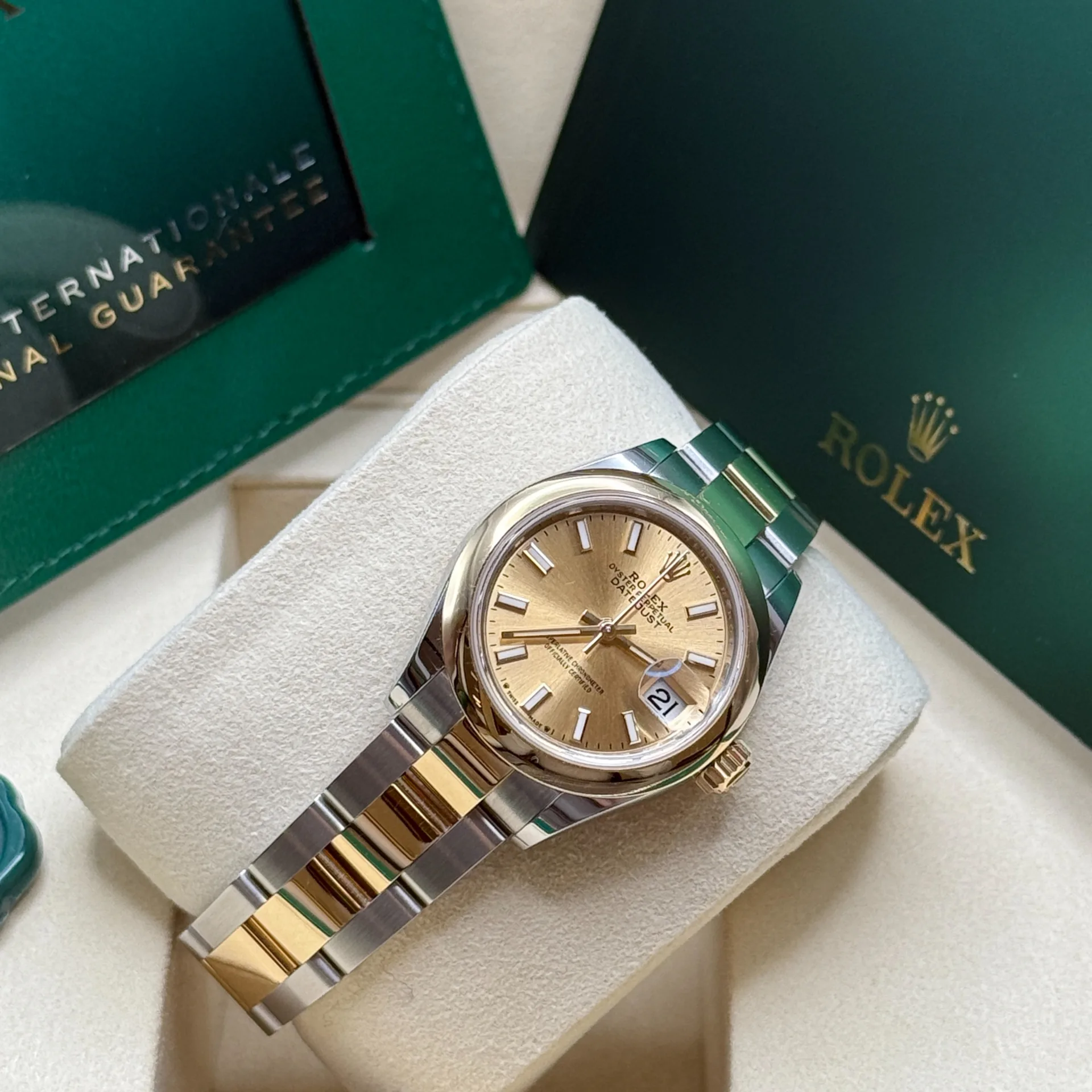 RLX Lady-Datejust 28mm  279163 Champagne Dial Oyster Bracelet