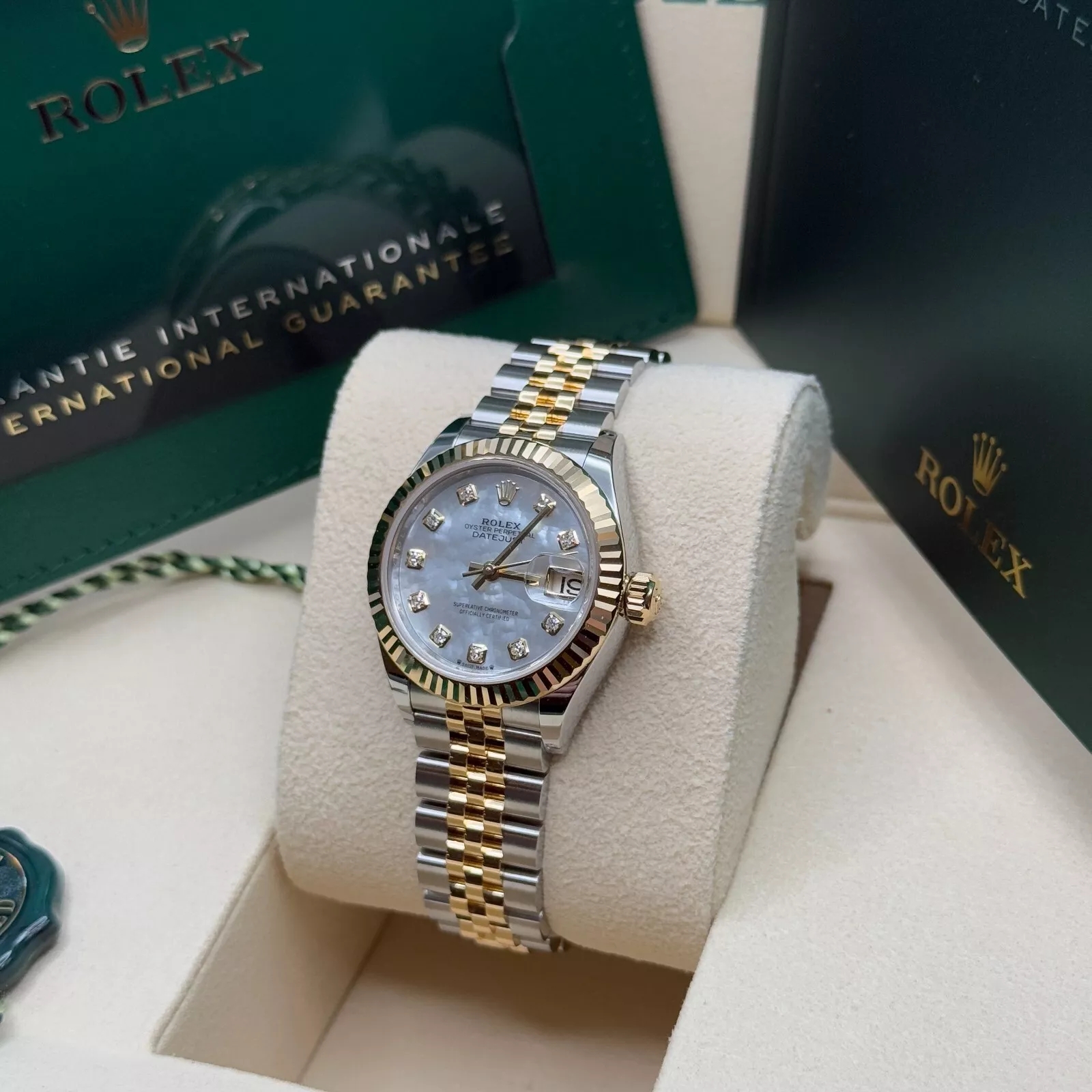 RLX Lady-Datejust 28mm 279173 Mother of Pearl Diamond Dial Oyster Bracelet