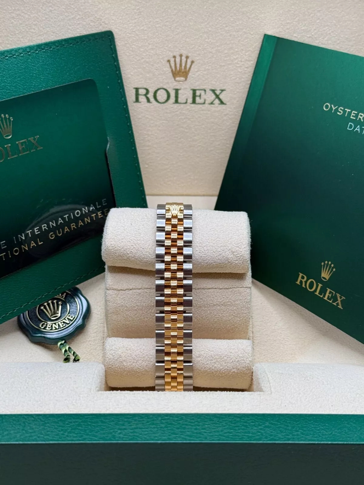 RLX Lady-Datejust 28mm 279173 Champagne Diamond Dial Oyster Bracelet