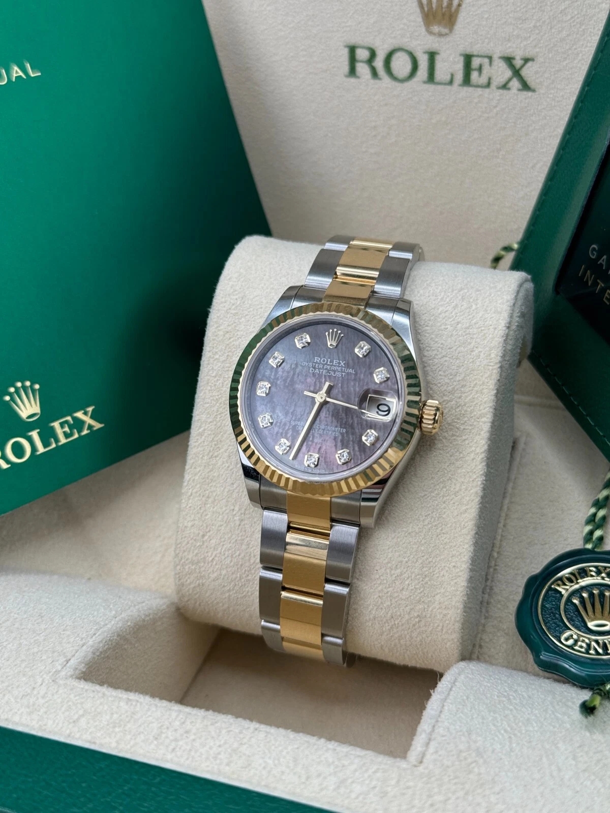 RLX Datejust m278273-0023/0024 31mm Black Mother-of-Pearl Dial Stainless Steel and Yellow Gold Oyster Watch