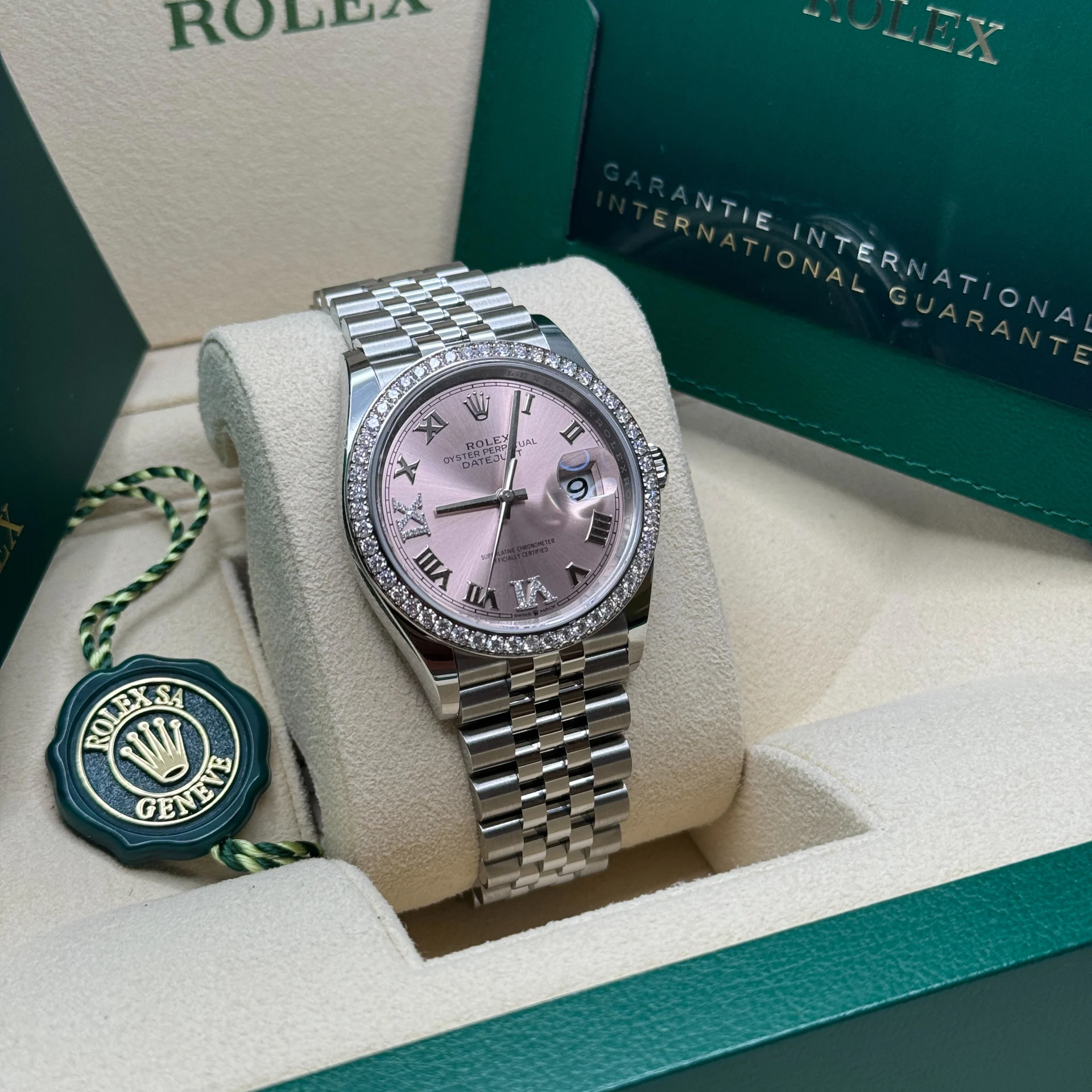 RLX  Datejust 36mm 126284 Pink Dial Jubilee Bracelet
