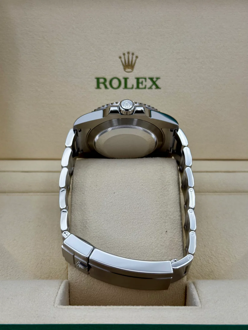 Rolex Submariner 40mm 116610LV
