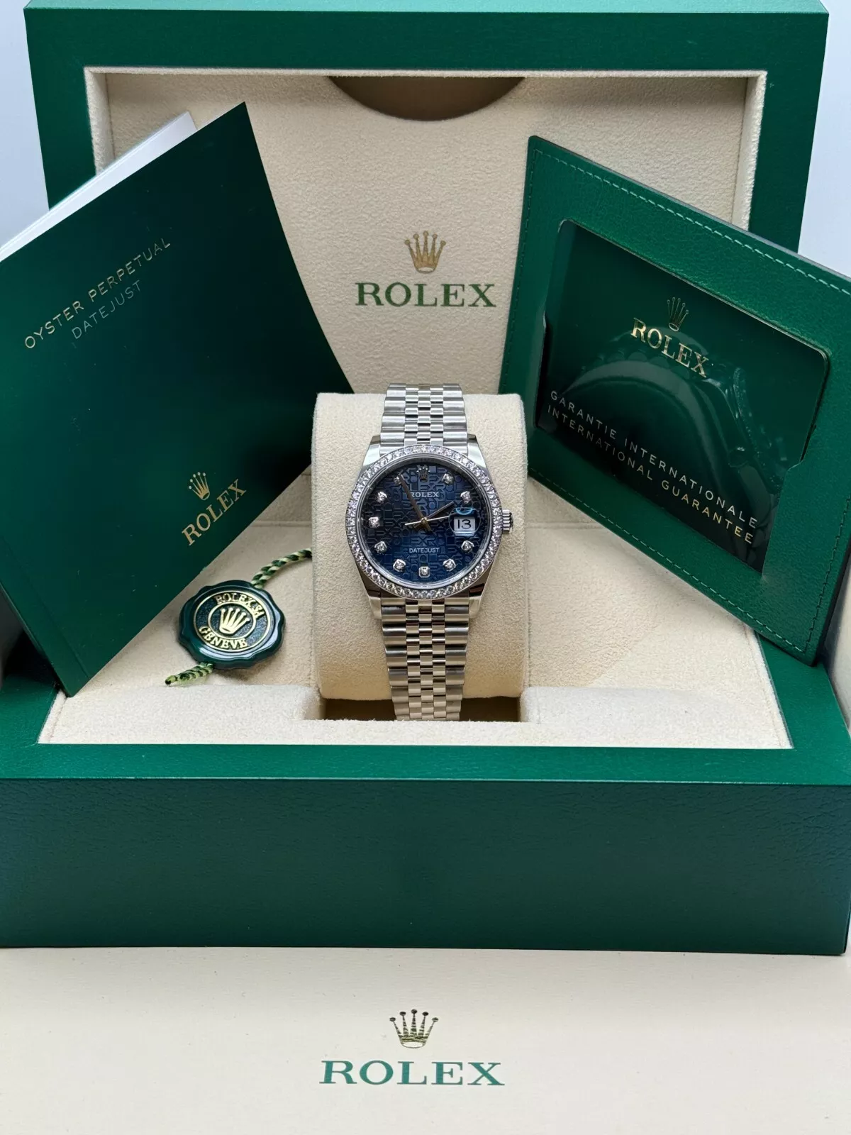 RLX  Datejust 36mm 126284 Blue Jubilee Diamond Dial & Diamond Bezel, Stainless Steel Oyster Bracelet Watch