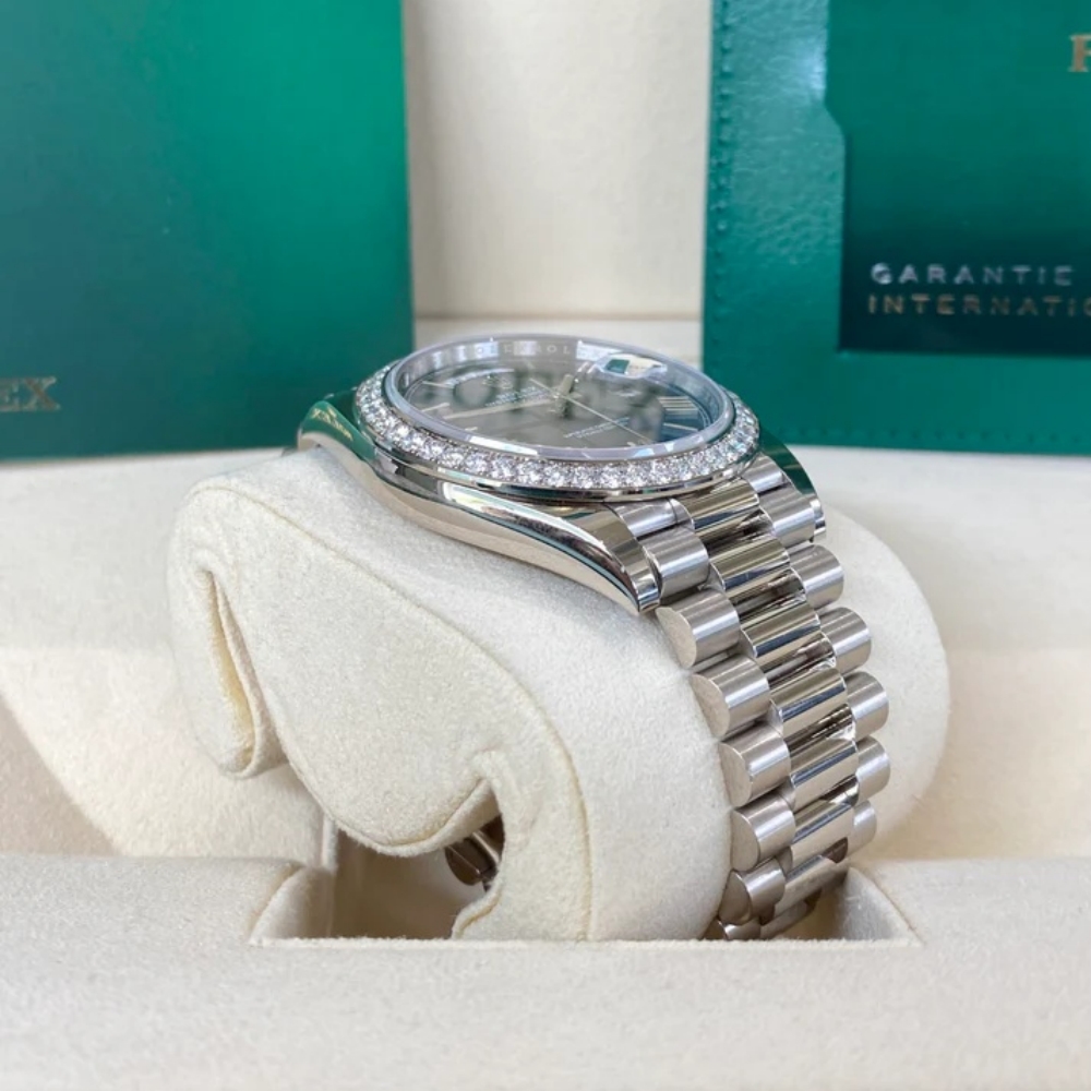 RLX  Day-Date 40mm 228349RBR-0005 Bright Blue Dial President Bracelet