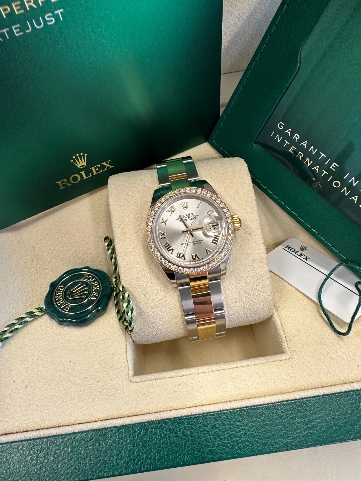 RLX Lady-Datejust 28mm 279383RBR Silver Roman Dial Yellow Rolesor Oyster Bracelet