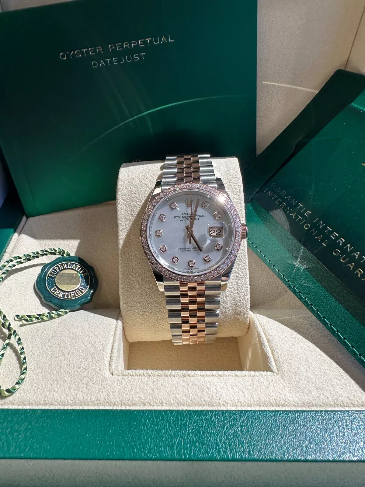 RLX  Datejust 36mm 126281 Mother-of-Pearl Dial Jubilee Bracelet