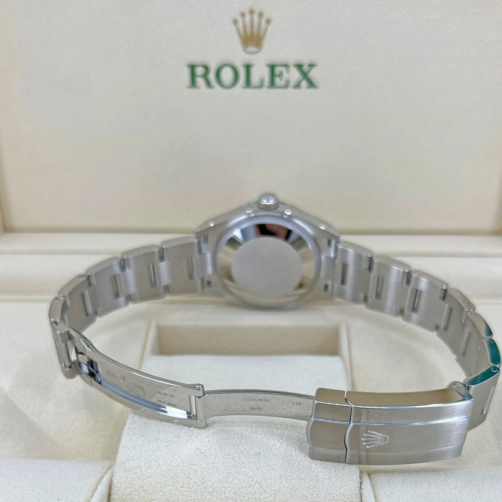 RLX Oyster Perpetual 31mm 277200-0001 Silver Dial Oyster Bracelet Watch
