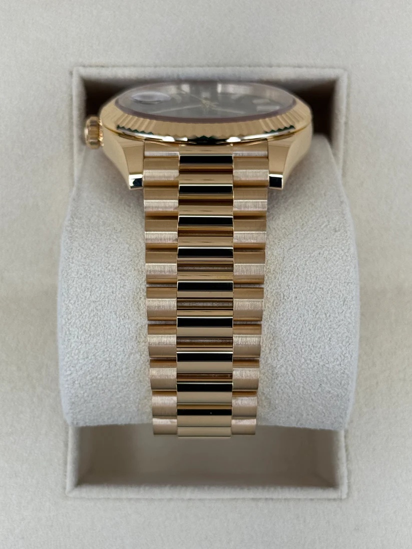 RLX  Yellow Gold President Day Date 40mm Black Diamond Baguette Dial - 228238