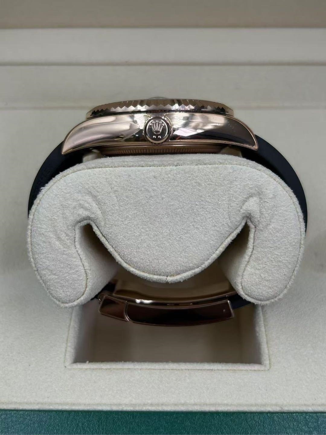 RLX  Sky-Dweller 42mm Rose Gold White Dial Oysterflex - 336235