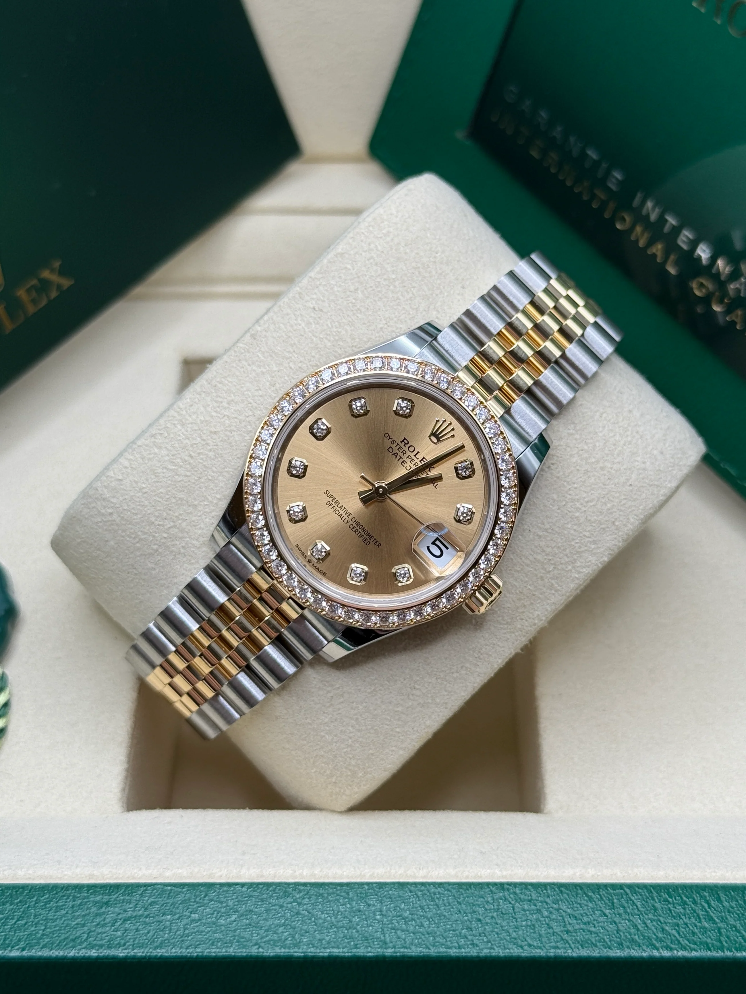 RLX Datejust m278383-0025/0026 31mm Champagne Dial Oyster Bracelet