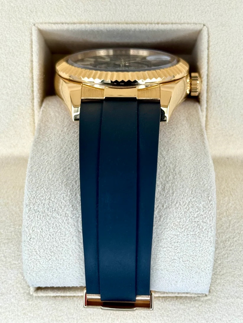 RLX  Sky-Dweller 42mm Yellow Gold Black Dial Oysterflex - 336238