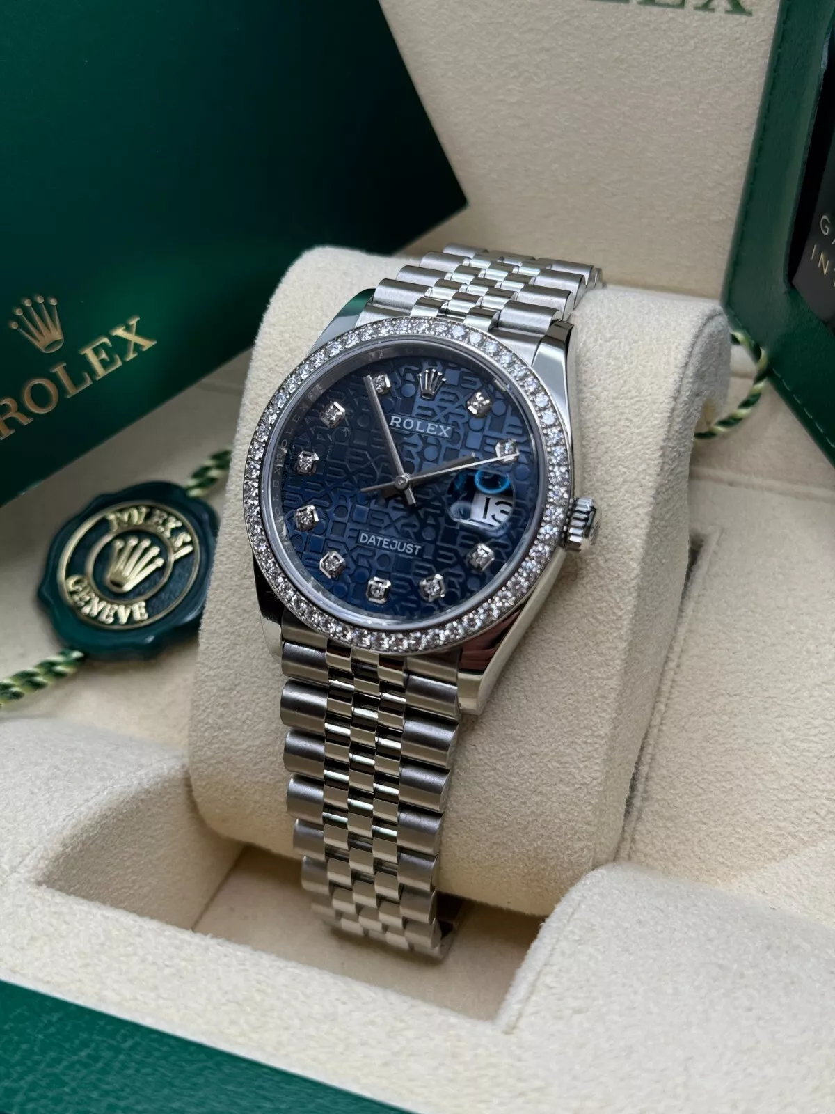 RLX  Datejust 36mm 126284 Blue Jubilee Diamond Dial & Diamond Bezel, Stainless Steel Oyster Bracelet Watch