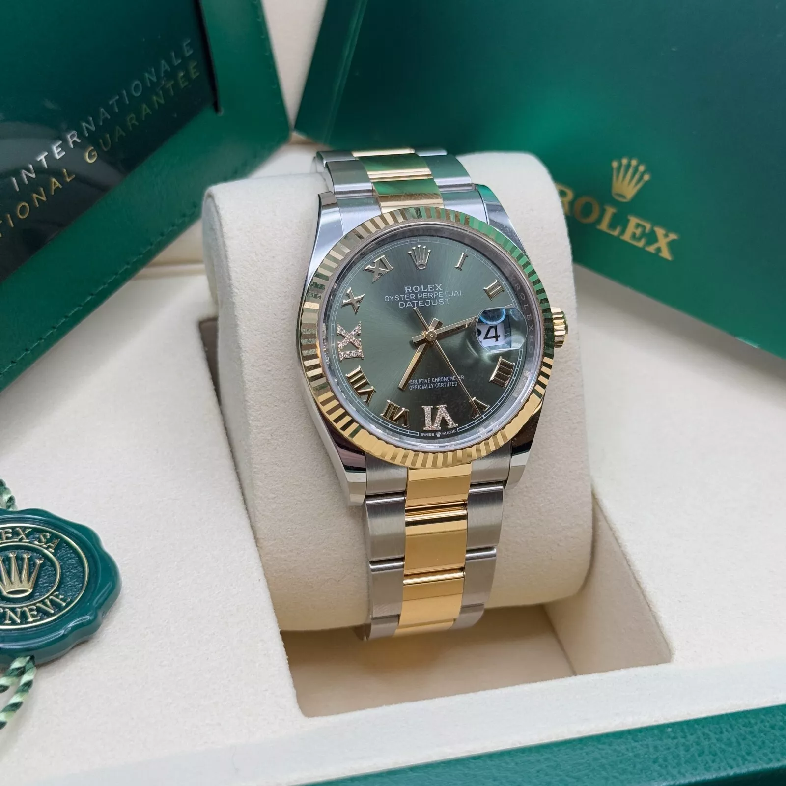 RLX  Datejust 36mm 126233 Olive-green Roman Diamond Dial Two-Tone Jubilee Bracelet