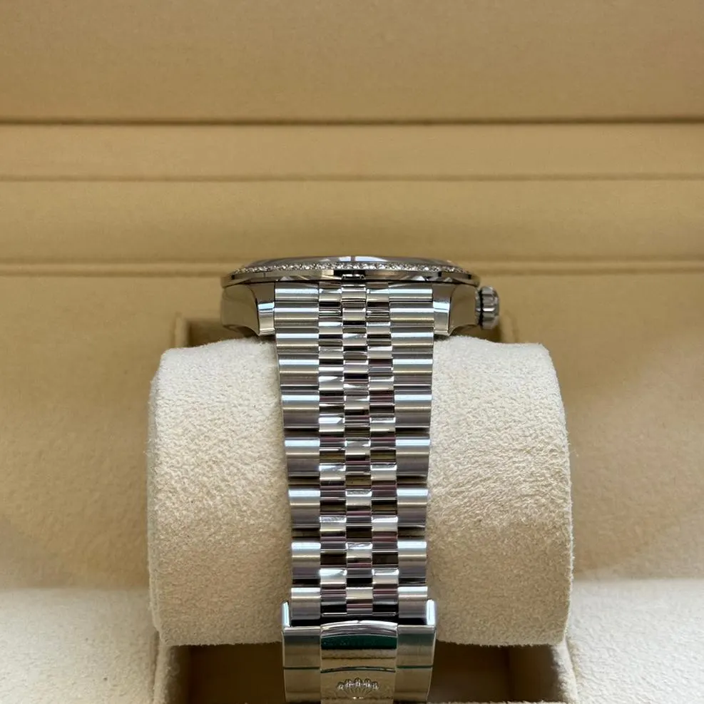 RLX  Datejust 36mm 126284 Blue Dial Jubilee Bracelet