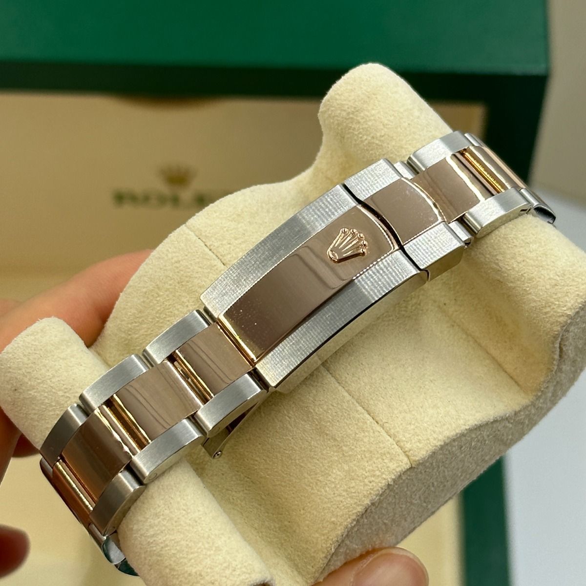 RLX  Datejust 36mm 126281 Silver Palm Index Dial Jubilee Bracelet