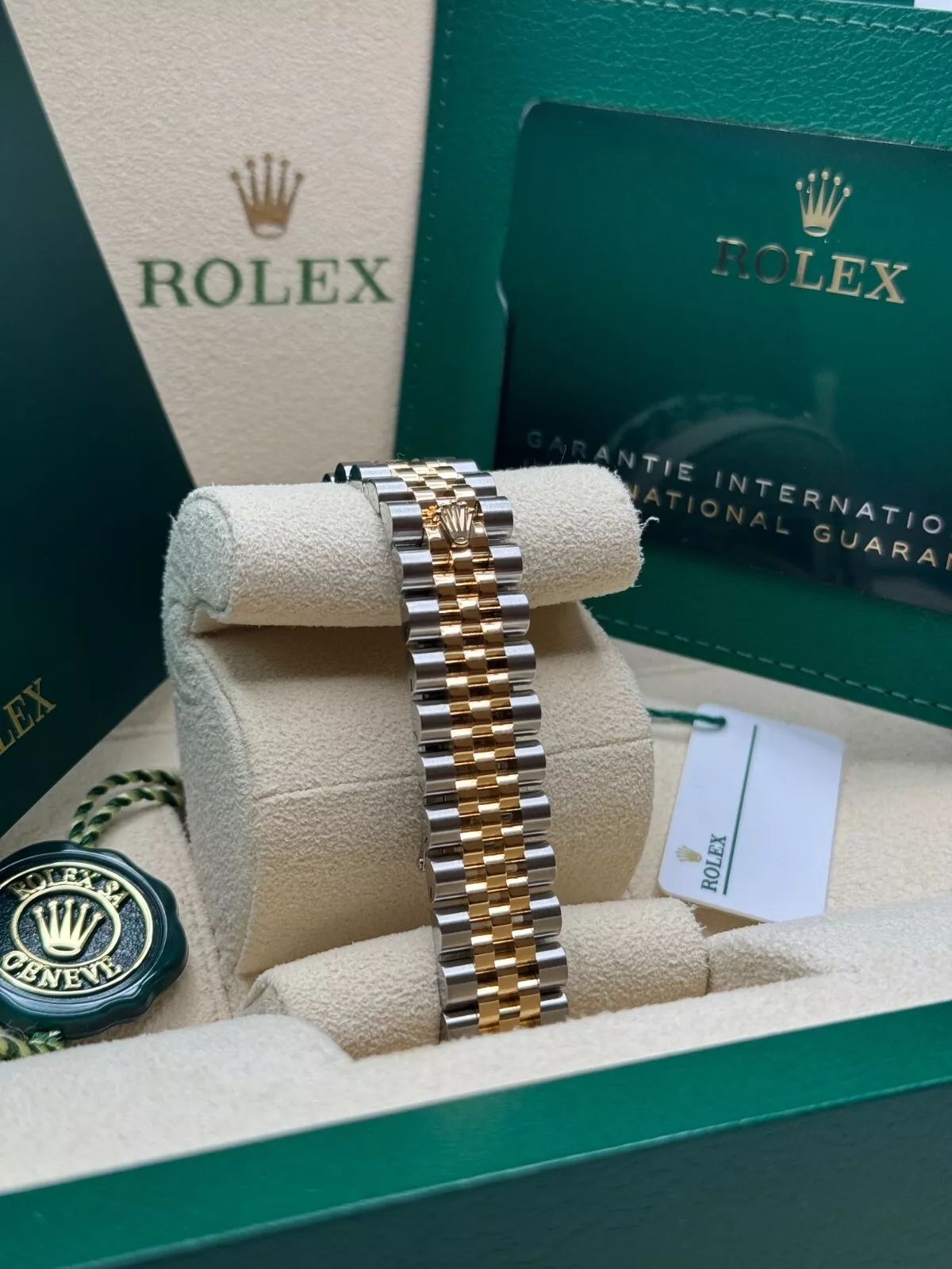 RLX Datejust m278273-0019/0020 31mm Silver Dial Stainless Steel and Yellow Gold Oyster Watch