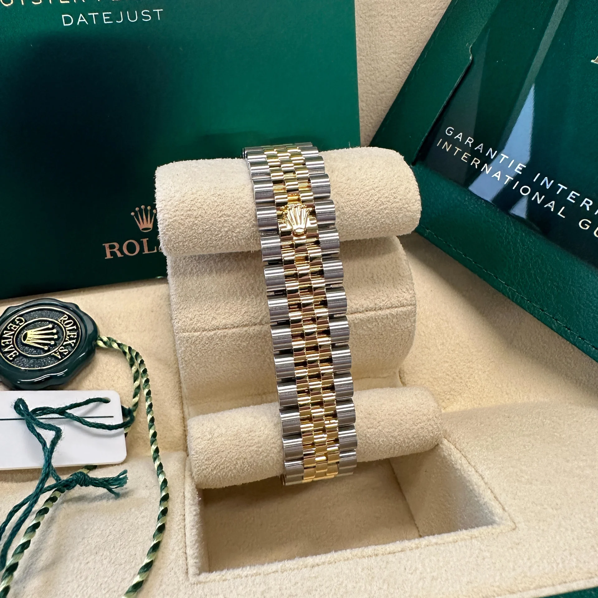 RLX Datejust m278383-0023/0024 31mm Mother of Pearl Dial Oyster Bracelet