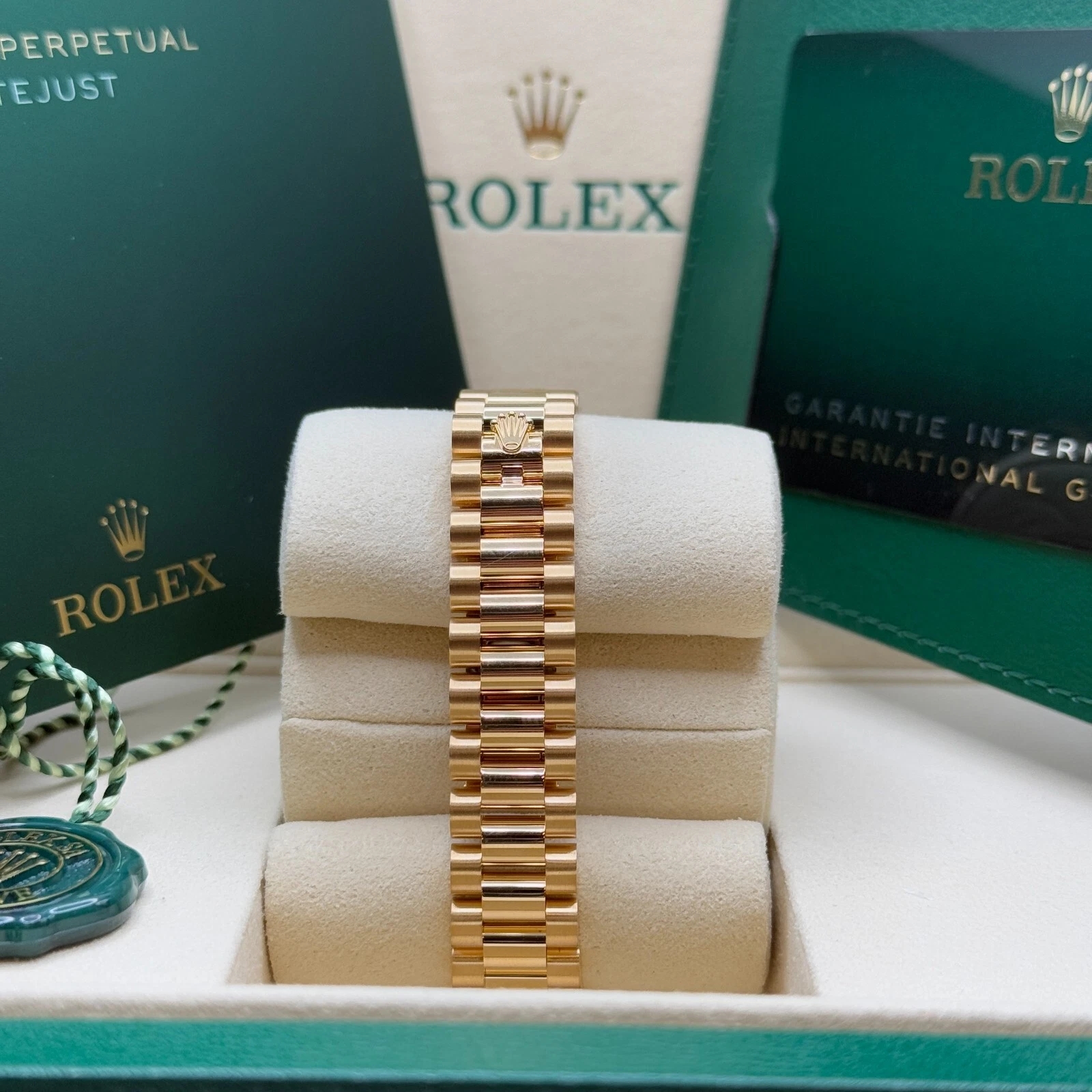 RLX Lady-Datejust 28mm 279178 Mother-of-Pearl Diamonds Dial