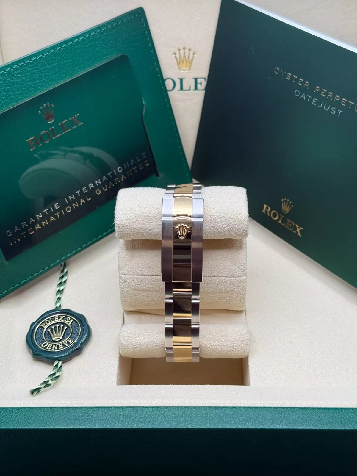 RLX Datejust m278273-0027/0028 31mm White Mother-of-Pearl Dial Stainless Steel and Yellow Gold Oyster Watch