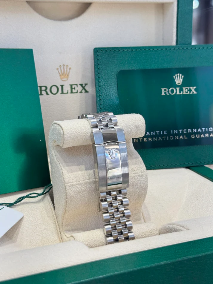 RLX  Datejust 36mm 126234 Blue Fluted Motif Dial Jubilee Bracelet