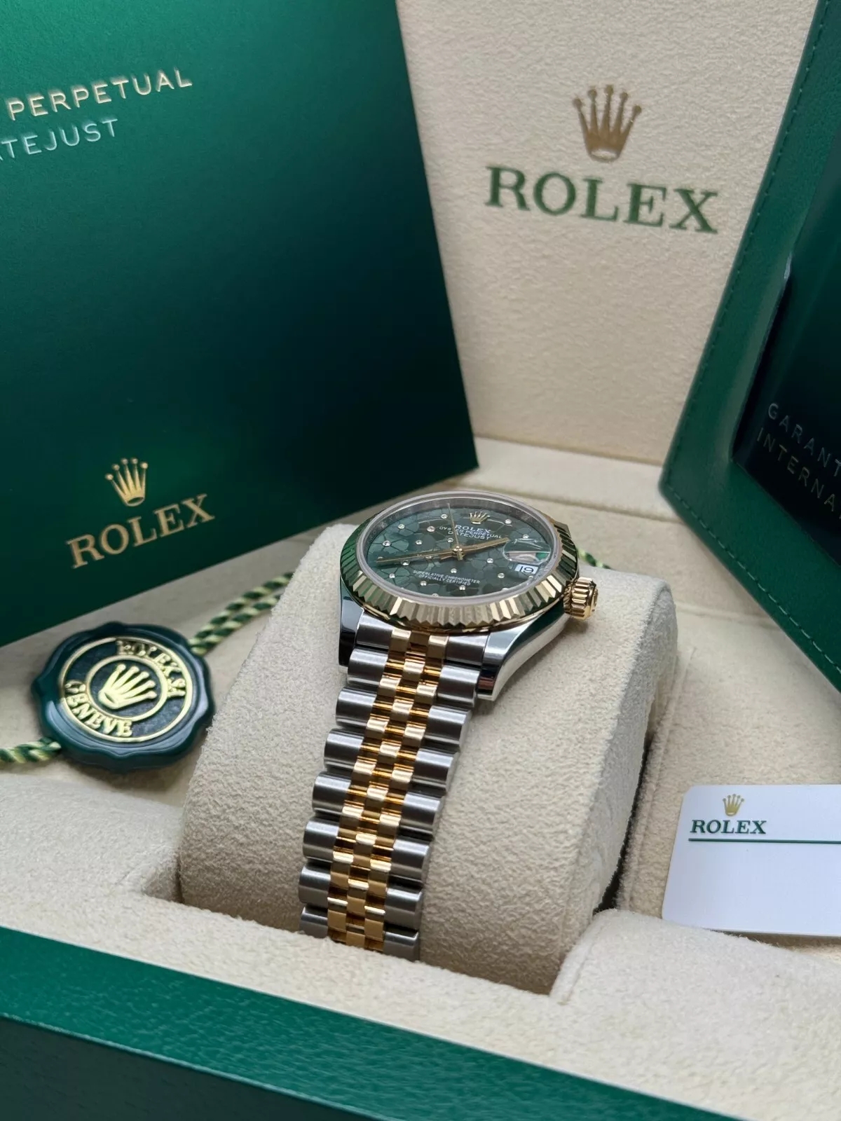 RLX Datejust m278273-0031/0032 31mm Olive Green Floral Motif Dial Stainless Steel and Yellow Gold Oyster Watch