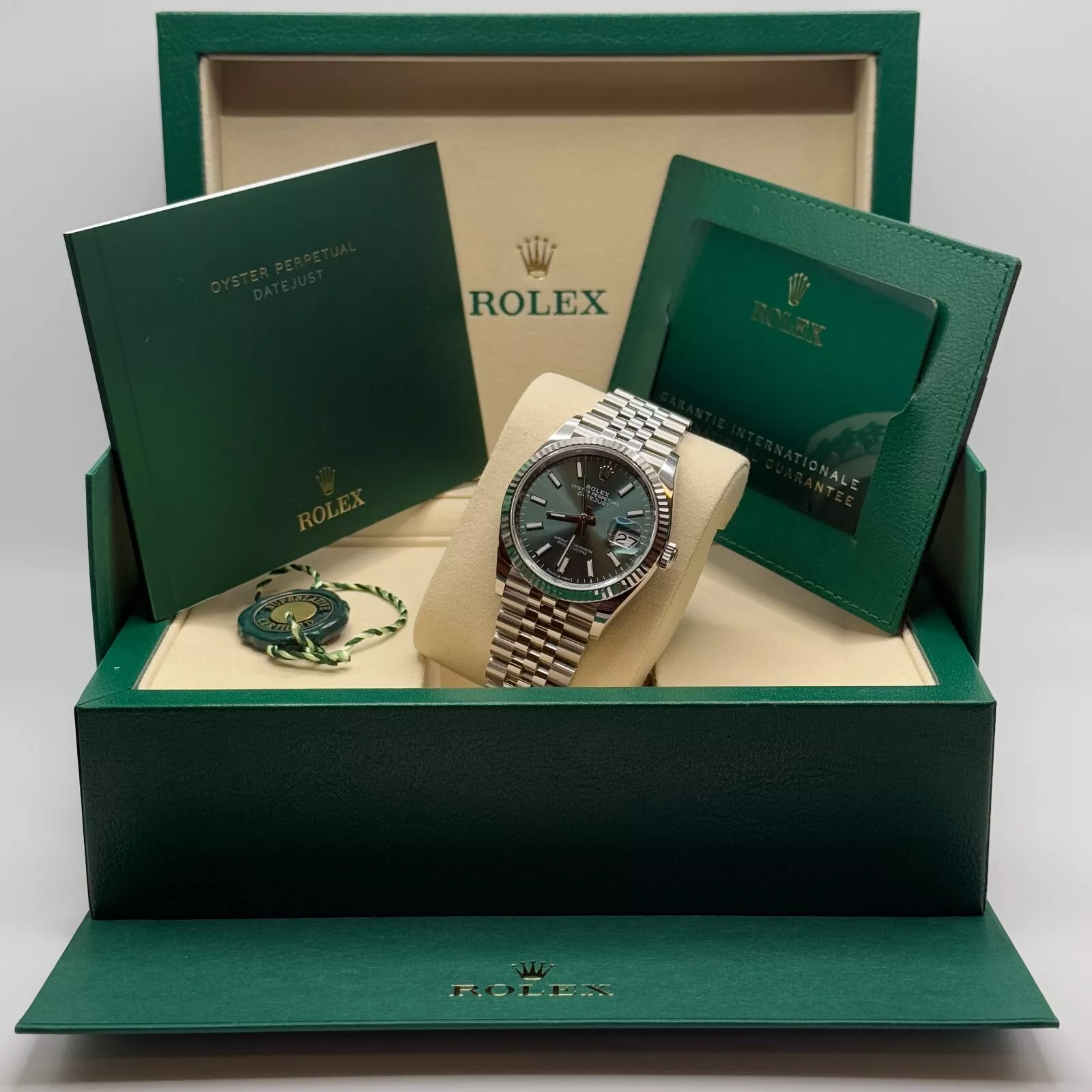 RLX  Datejust 41mm Mint Green Dial Jubilee Bracelet Watch - 126334