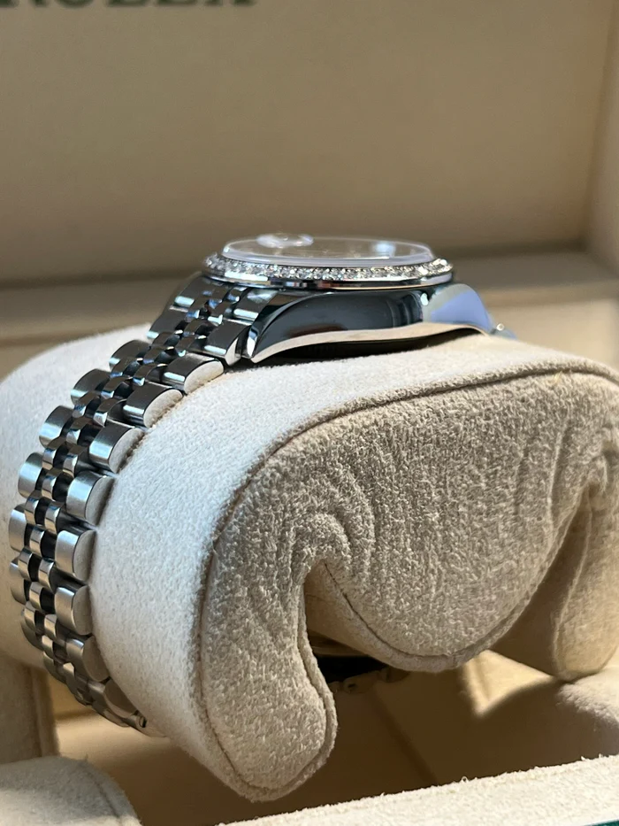 RLX Lady-Datejust 28mm 279384RBR White Mother-of-Pearl Dial Oyster Bracelet