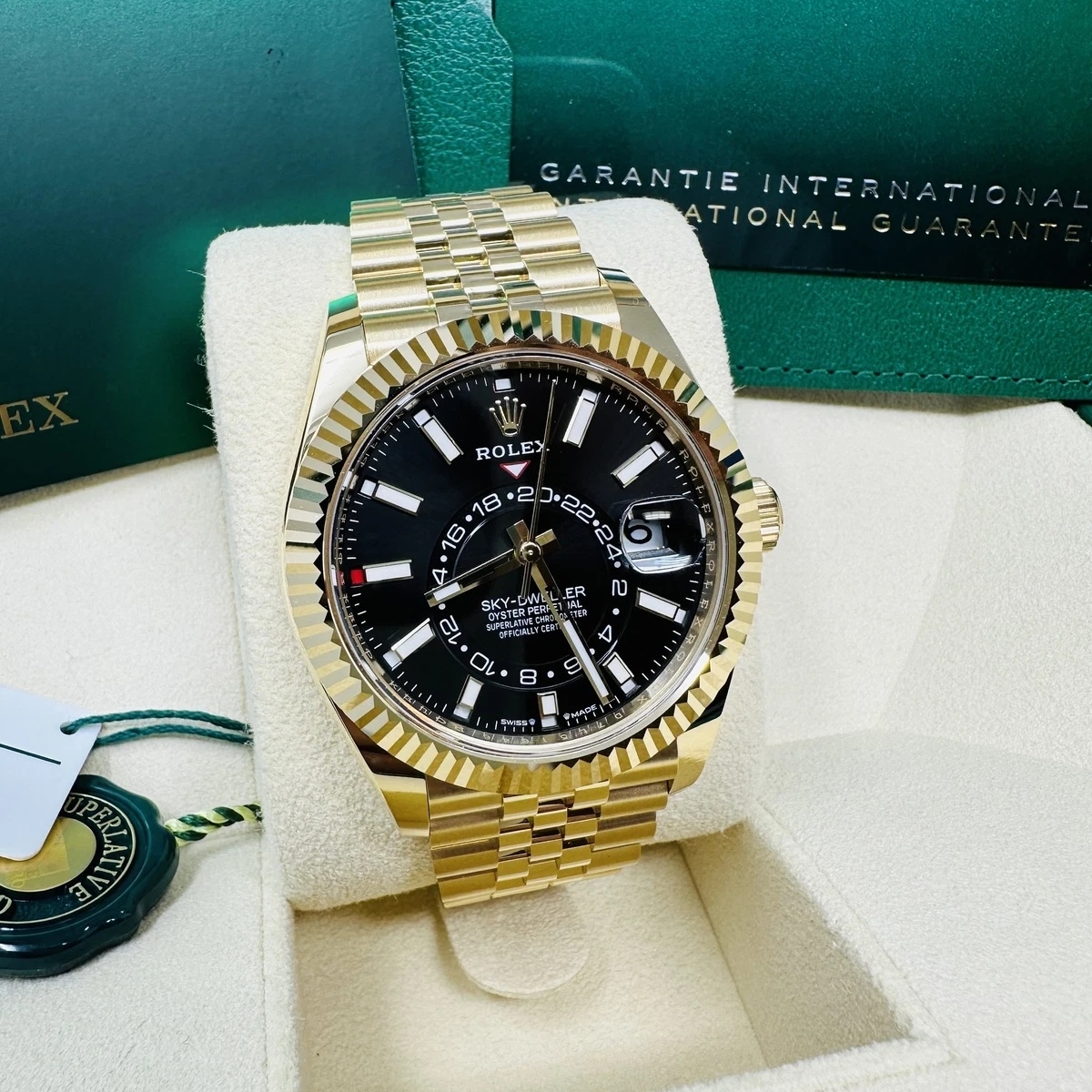 RLX  Sky-Dweller 42mm 336938-0002/0005 Yellow Gold Black Dial Oyster