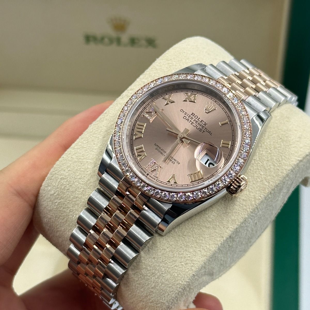 RLX  Datejust 36mm 126281 Rose Dial Oyster 36mm Bracelet