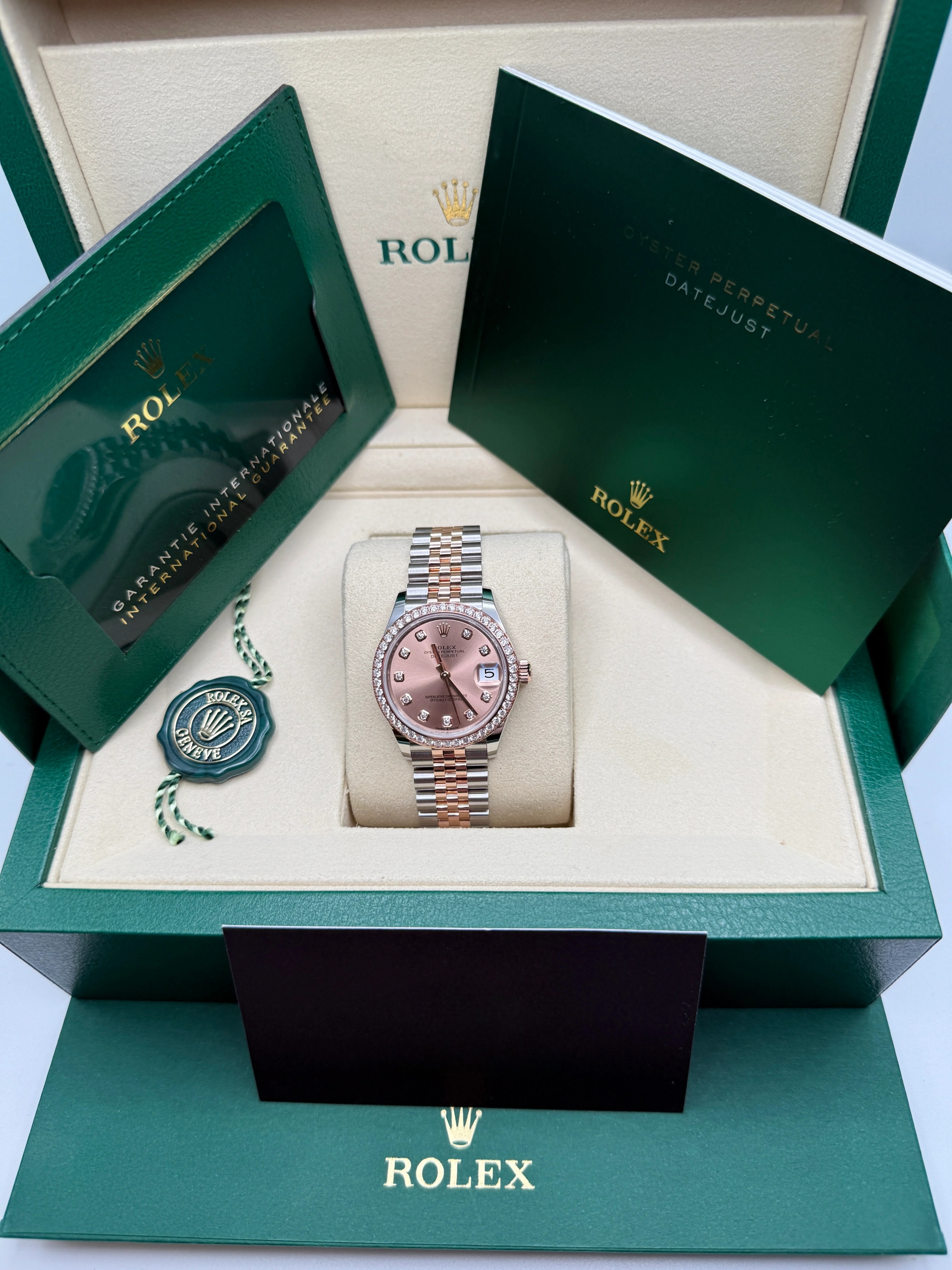 RLX Datejust m278381-0023/0024 Rose Diamond 31mm Dial Diamond-Set Bezel and Oyster Bracelet Watch