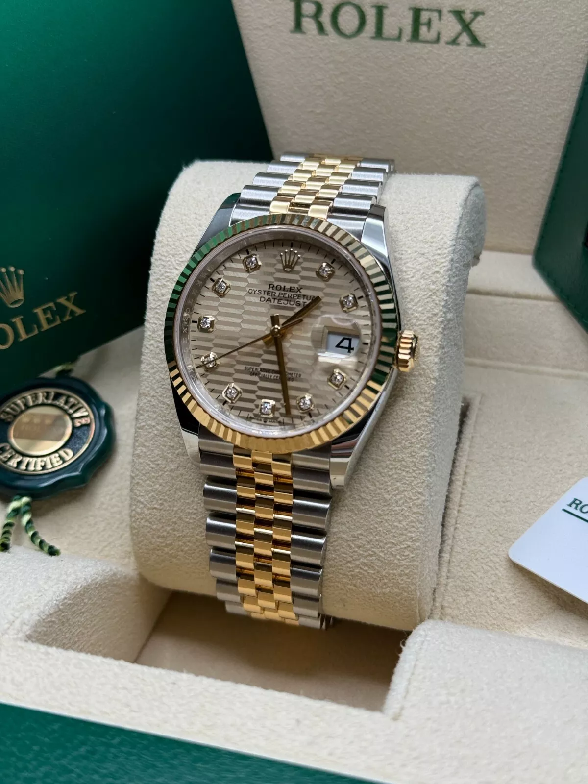 RLX  Datejust 36mm 126233 Champagne Fluted Motif Diamond Dial Jubilee Bracelet