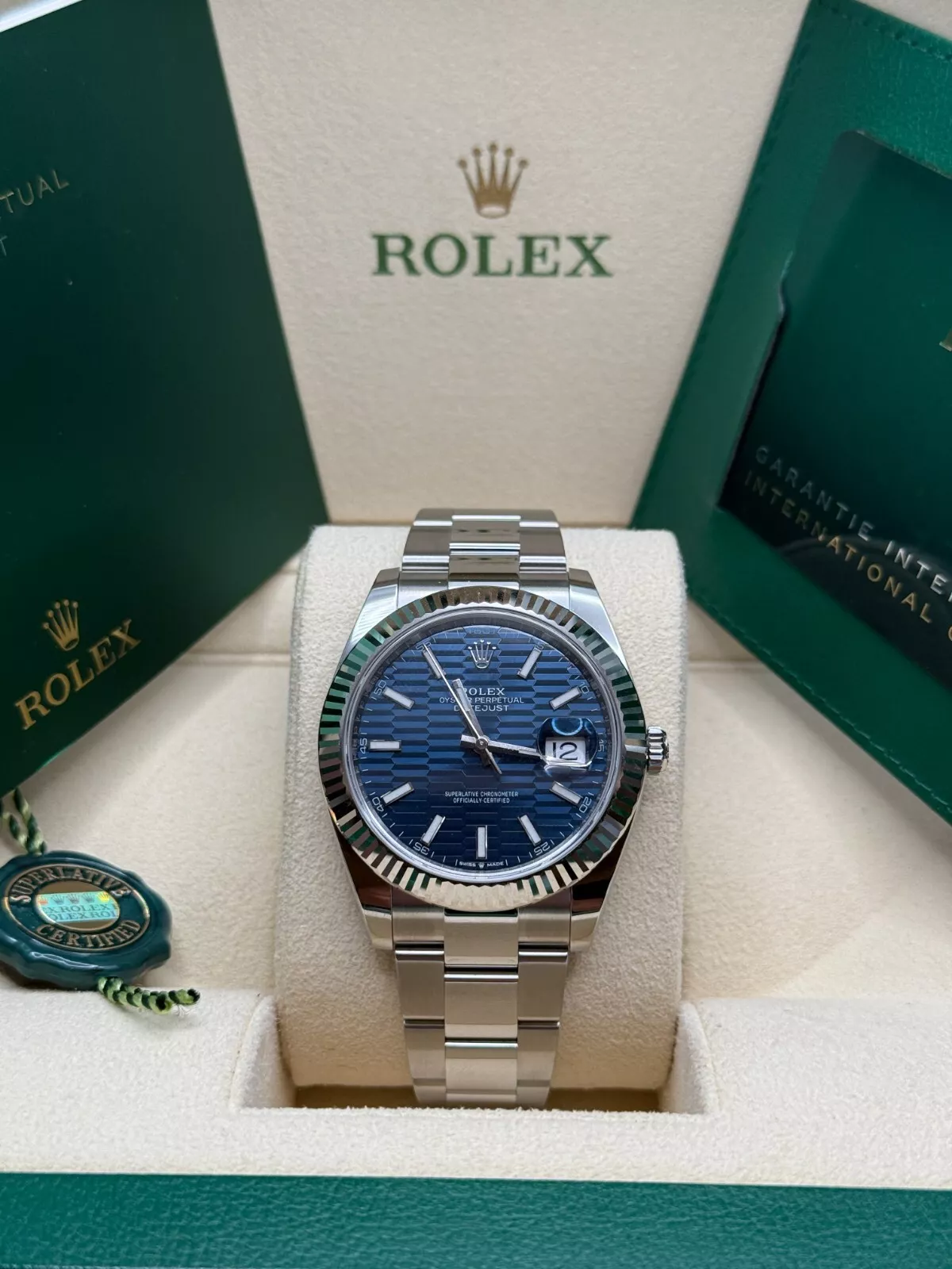 RLX  Datejust 41mm Blue Fluted Motif Index Dial Jubilee Bracelet Watch - 126334