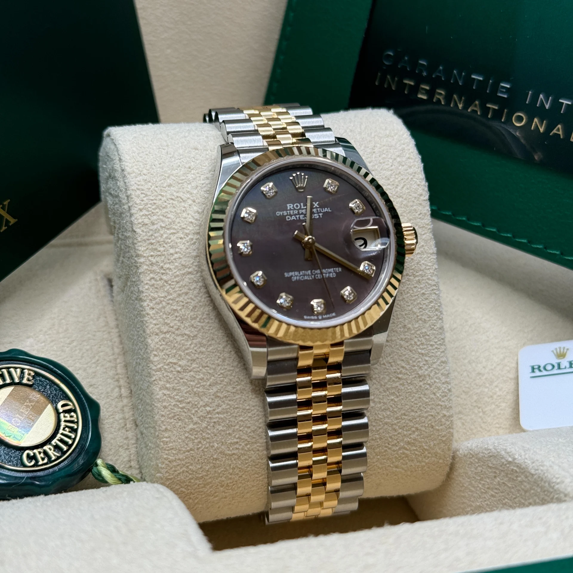 RLX Datejust m278273-0023/0024 31mm Black Mother-of-Pearl Dial Stainless Steel and Yellow Gold Oyster Watch