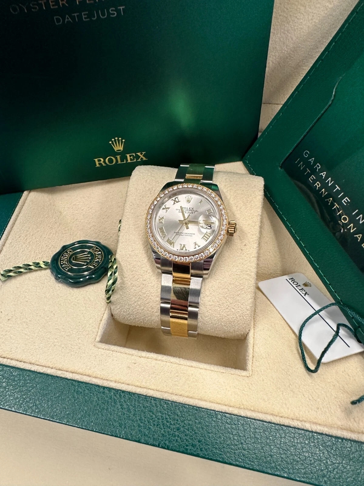 RLX Lady-Datejust 28mm 279383RBR Silver Roman Dial Yellow Rolesor Oyster Bracelet