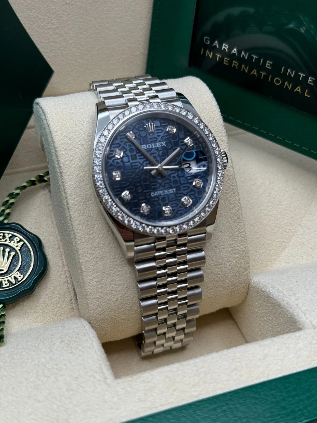 RLX  Datejust 36mm 126284 Blue Jubilee Diamond Dial & Diamond Bezel, Stainless Steel Oyster Bracelet Watch