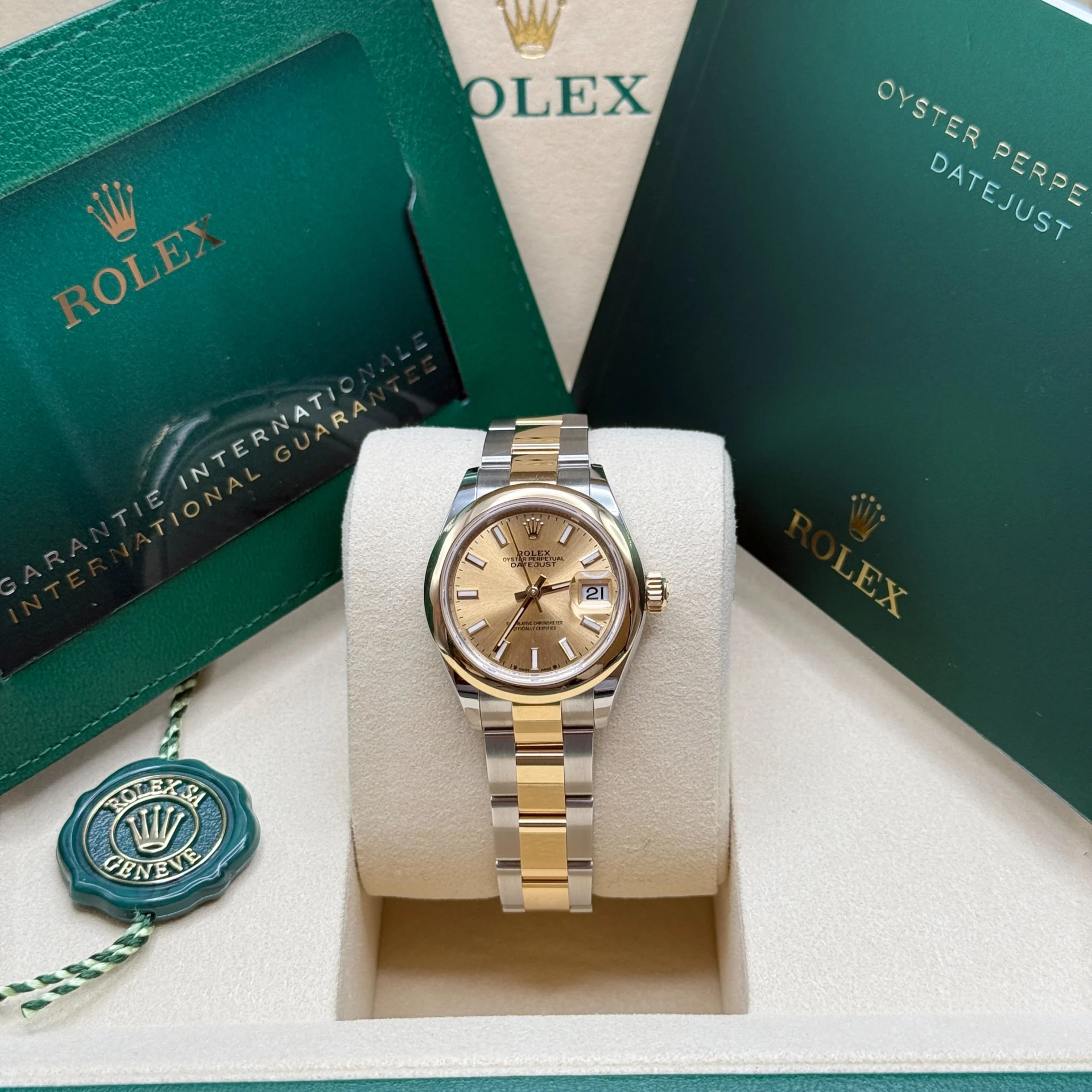 RLX Lady-Datejust 28mm  279163 Champagne Dial Oyster Bracelet