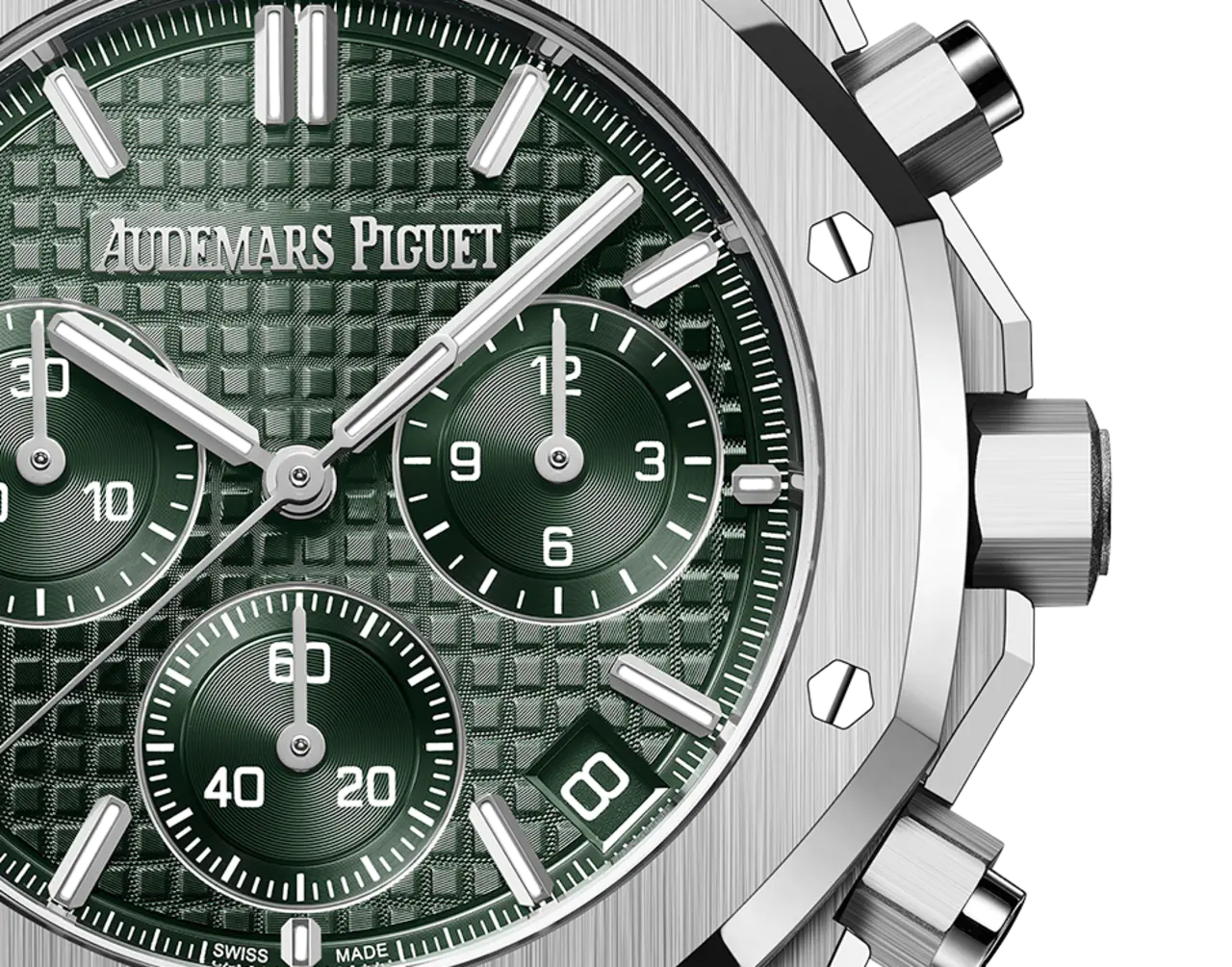 A&P ROYAL OAK Khaki Green Dial CHRONOGRAPH 41mm