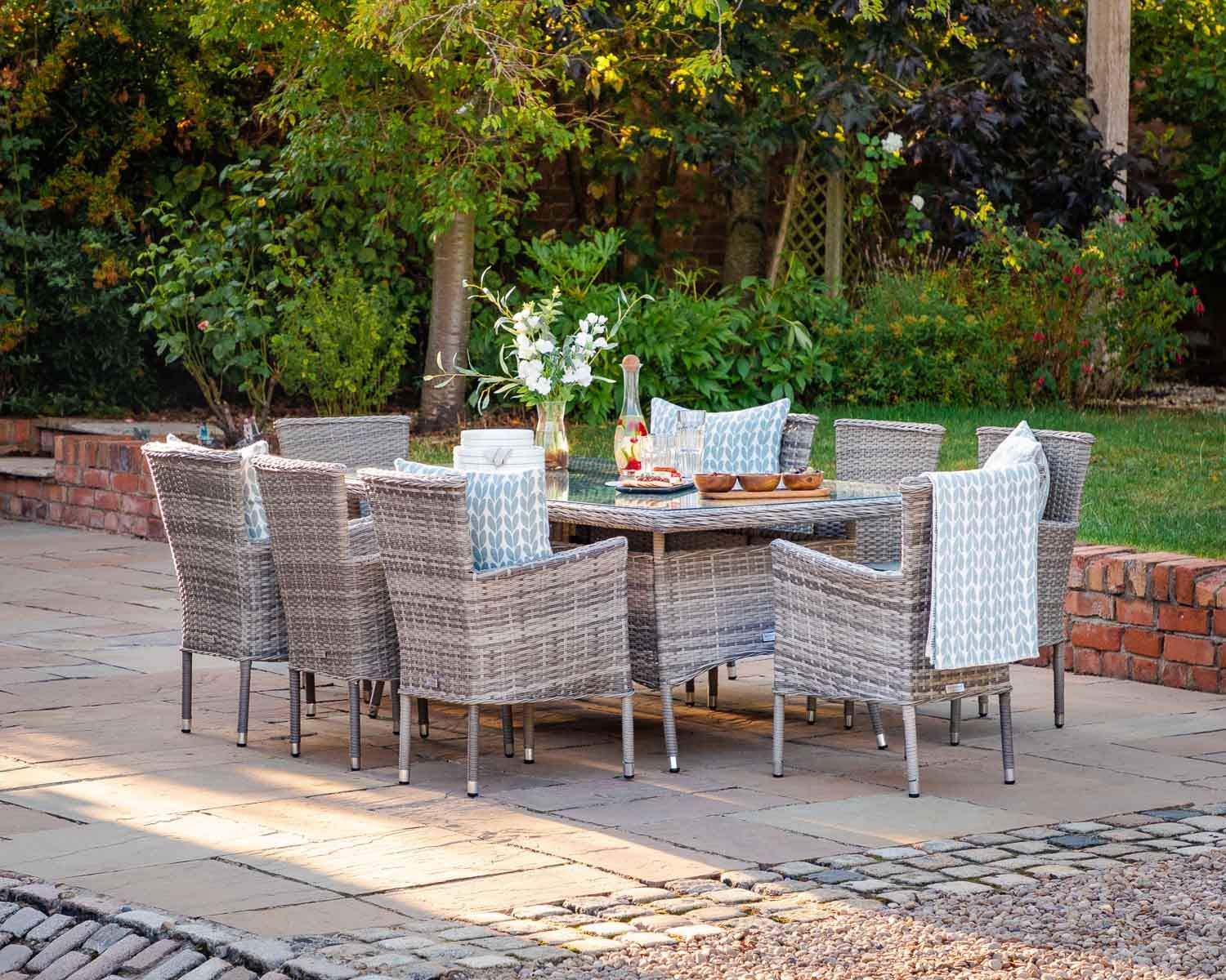 Garden Dining Table + 8 Chairs Rattan Garden Chairs and Rectangular Dining Table Set