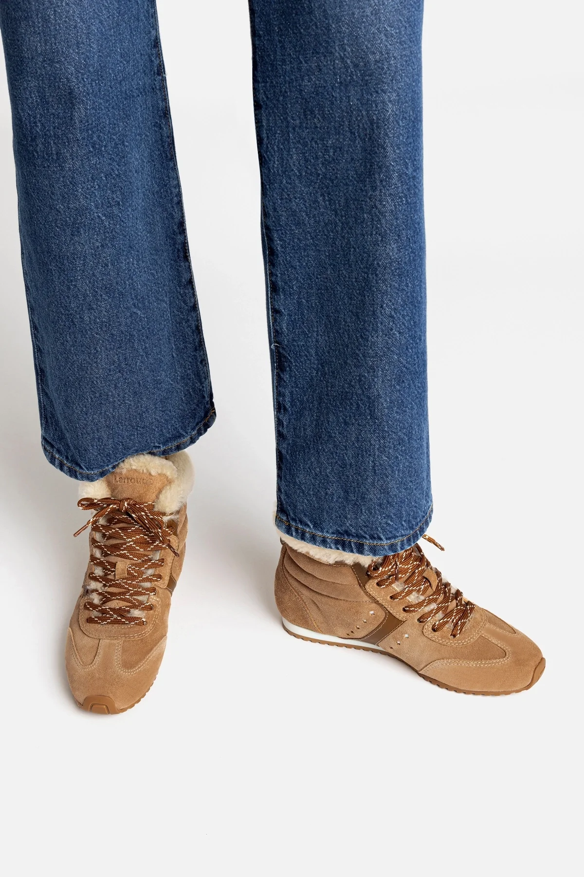 Stella Mid Sneaker In Peanut Suede And Natural Shearling