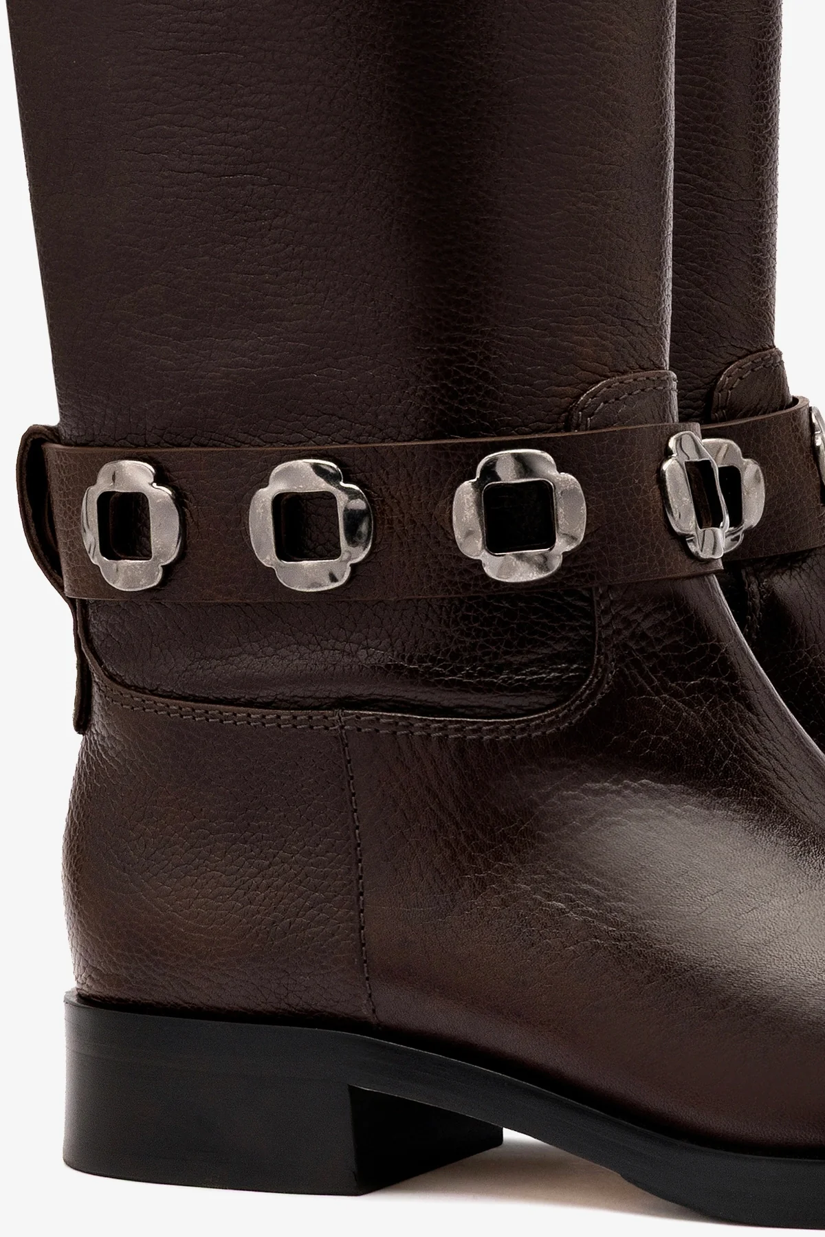 Milan Flat Boot In Brown Leather