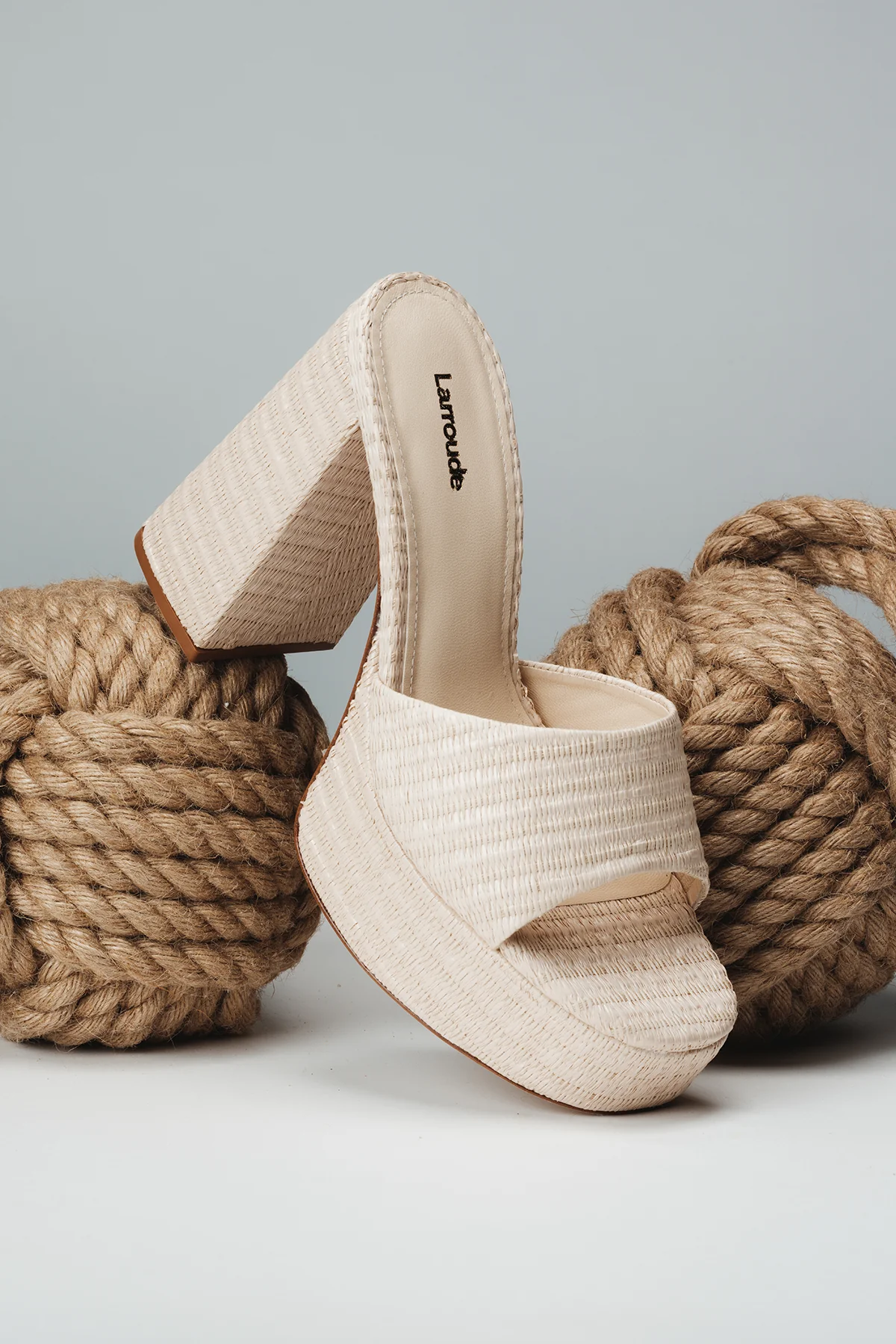 Dolly Mule In Natural Raffia