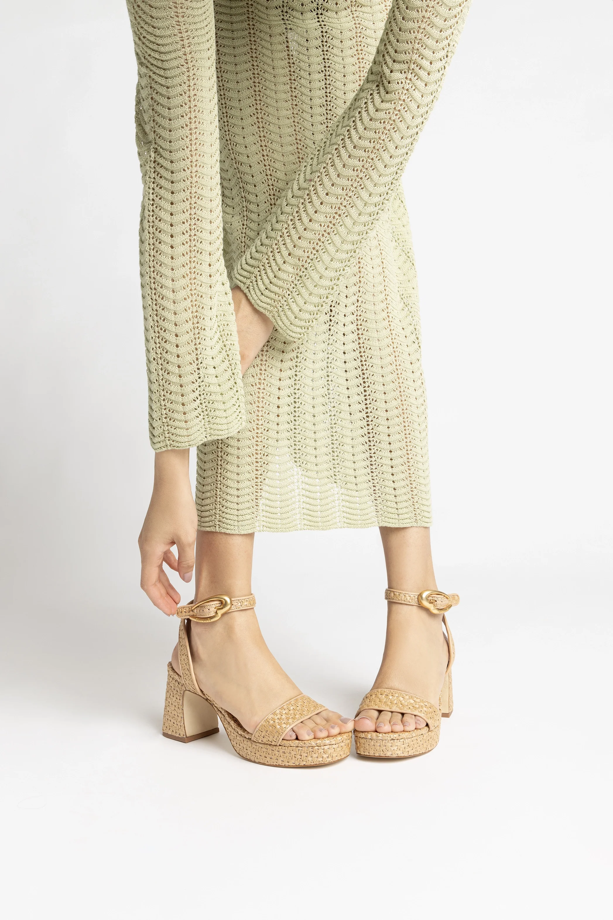 Dolly Verona Low Sandal In Natural Raffia and Beige Leather