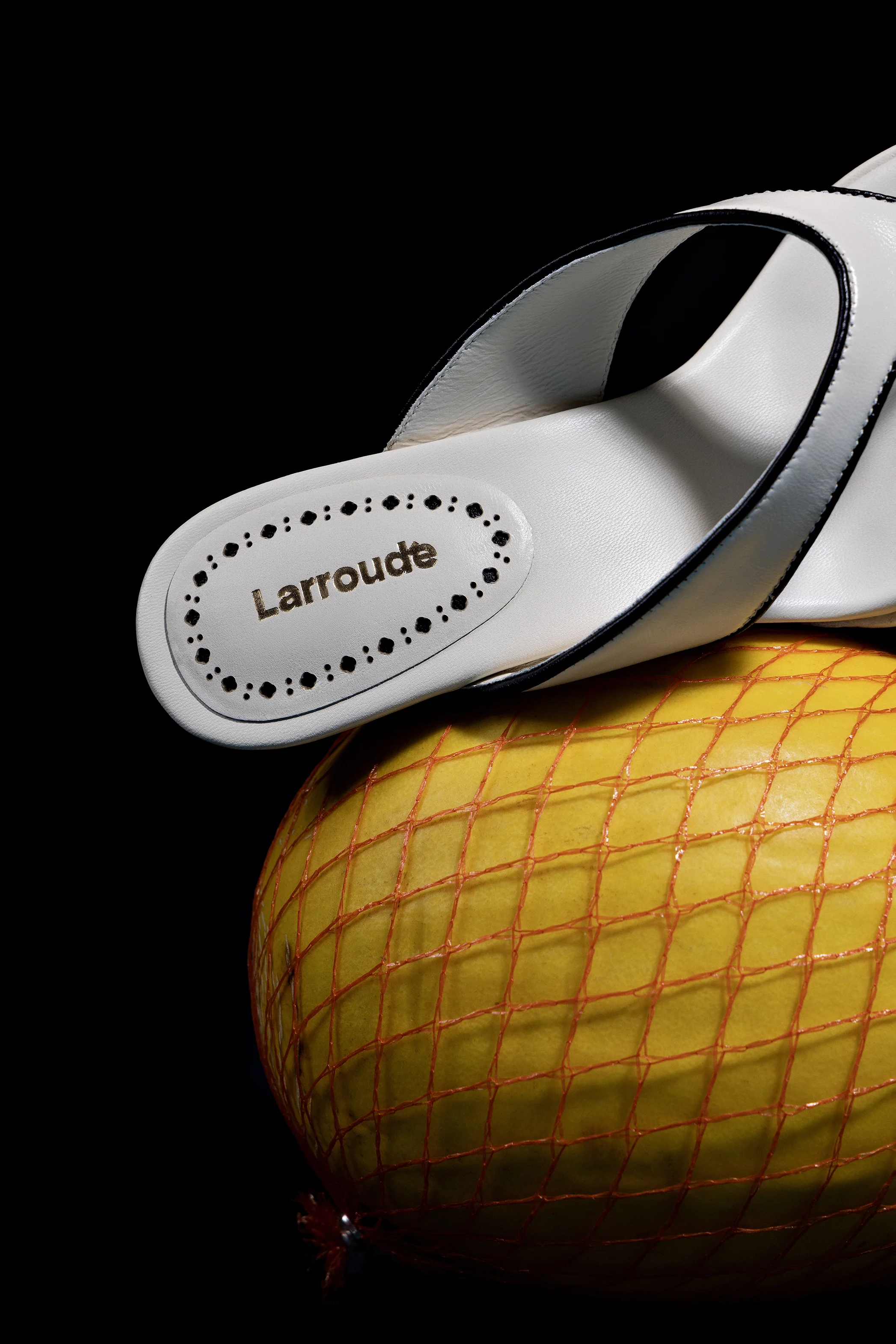 Gaia Sandal In Ivory Leather