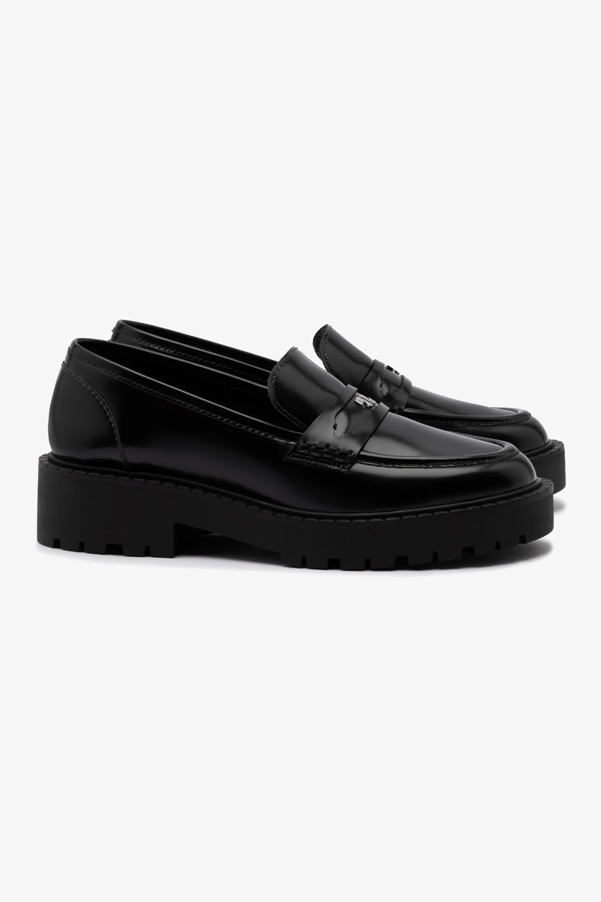 Suki Lugsole Loafer In Black Box Leather