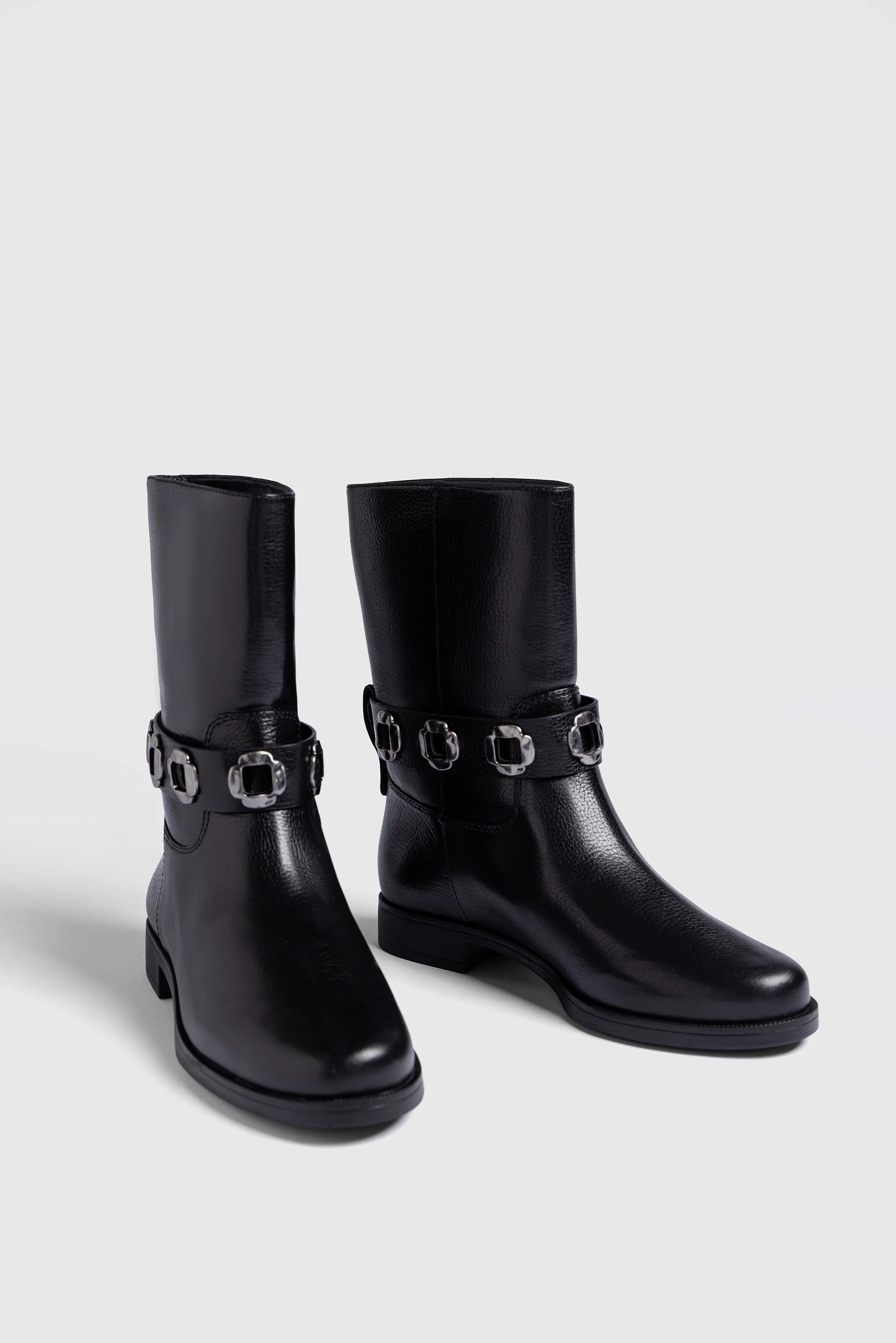 Milan Flat Bootie In Black Leather