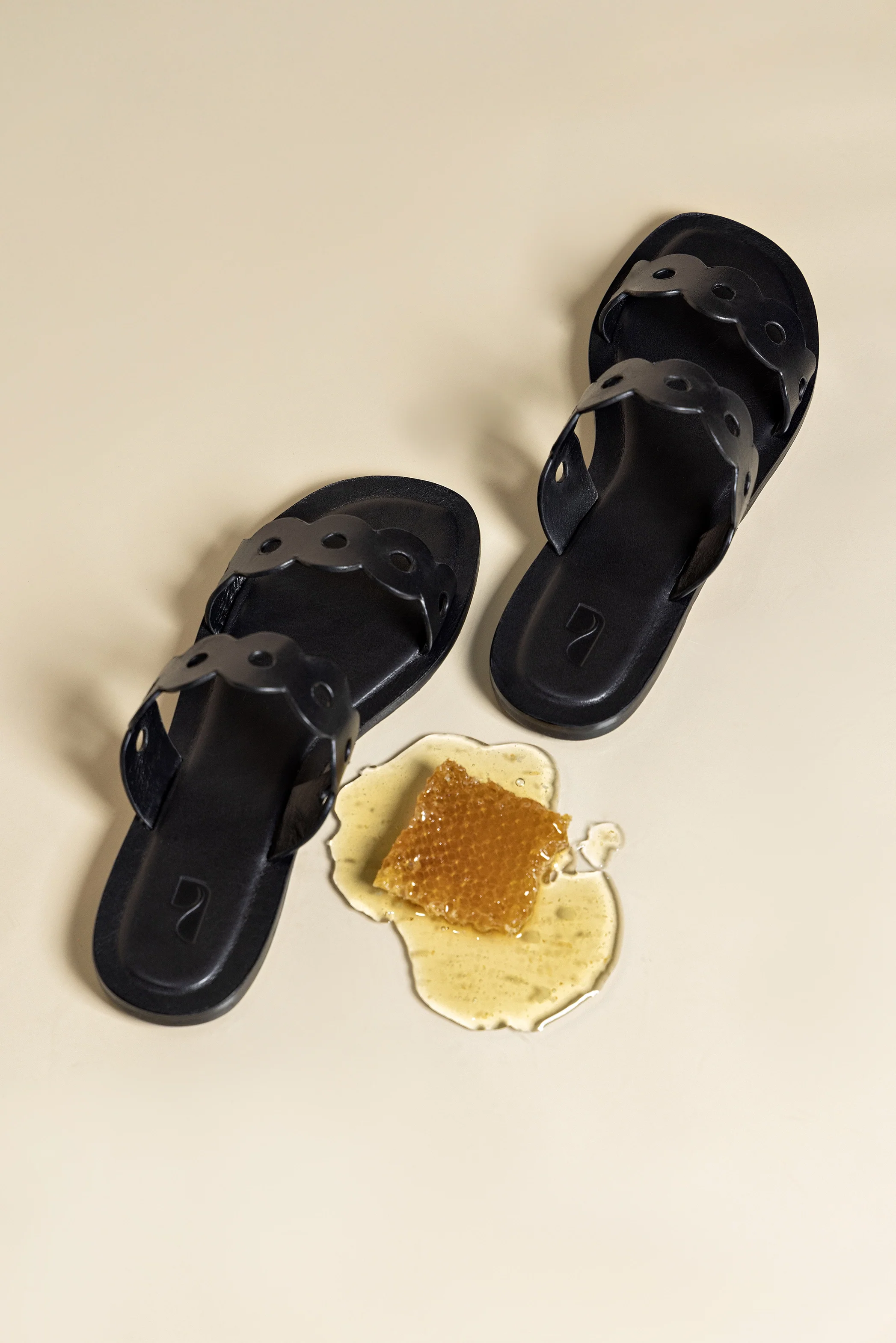 Florence Flat Mule In Black Leather