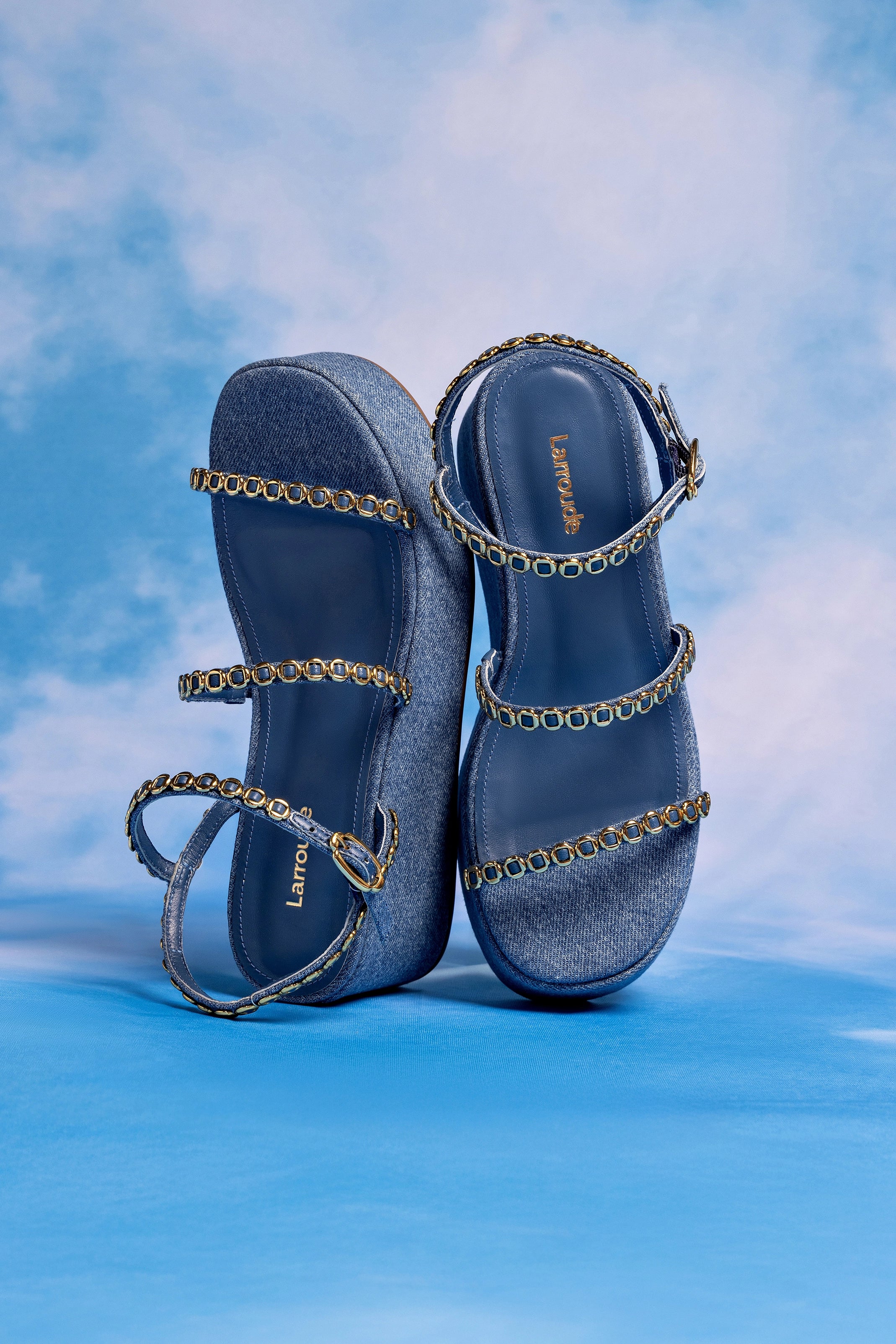 Gio Milanina Flatform Sandal In Blue Stoned Raffia